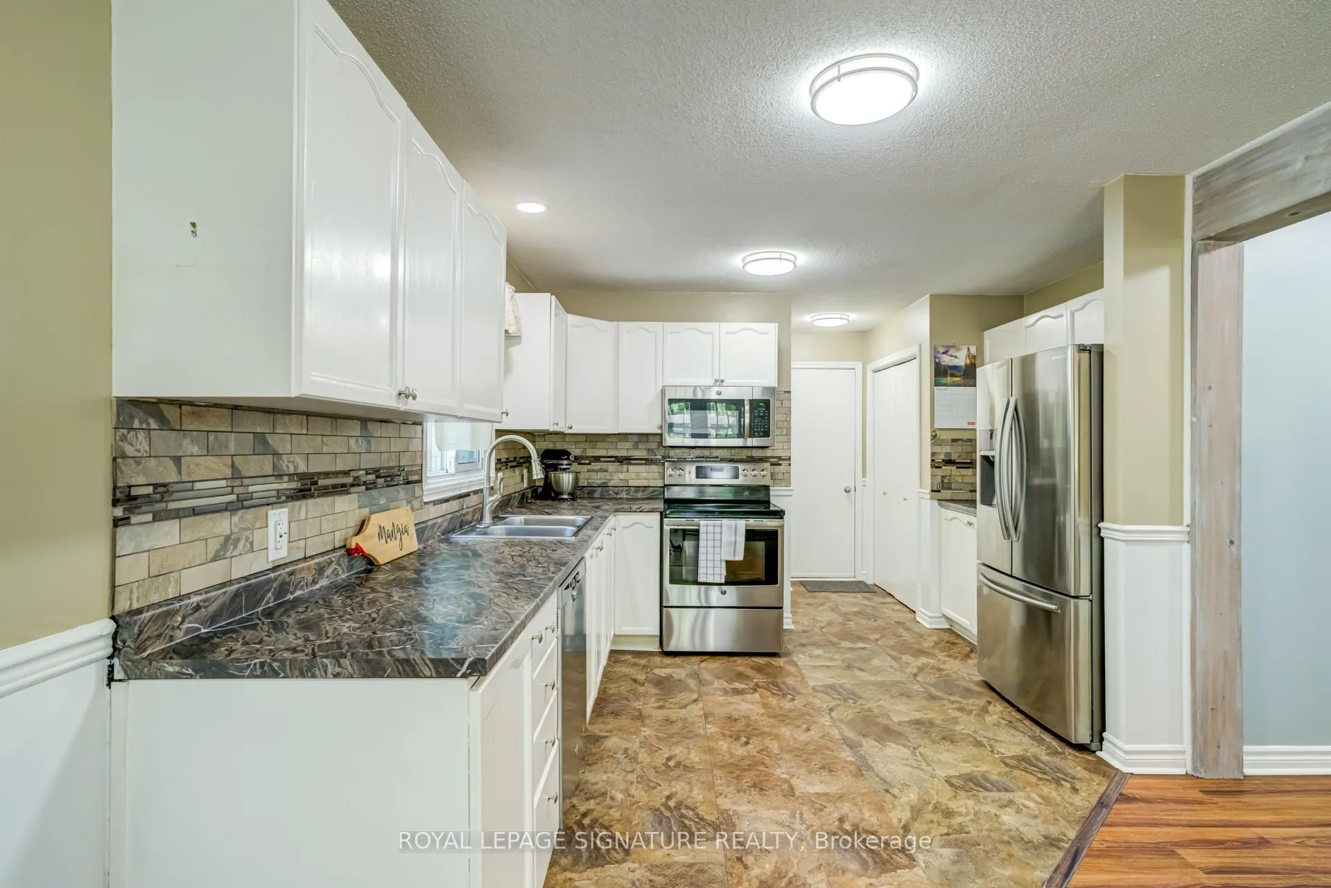 Photo 10 of 7498 County 9 Road, Clearview, Creemore — HOMEH