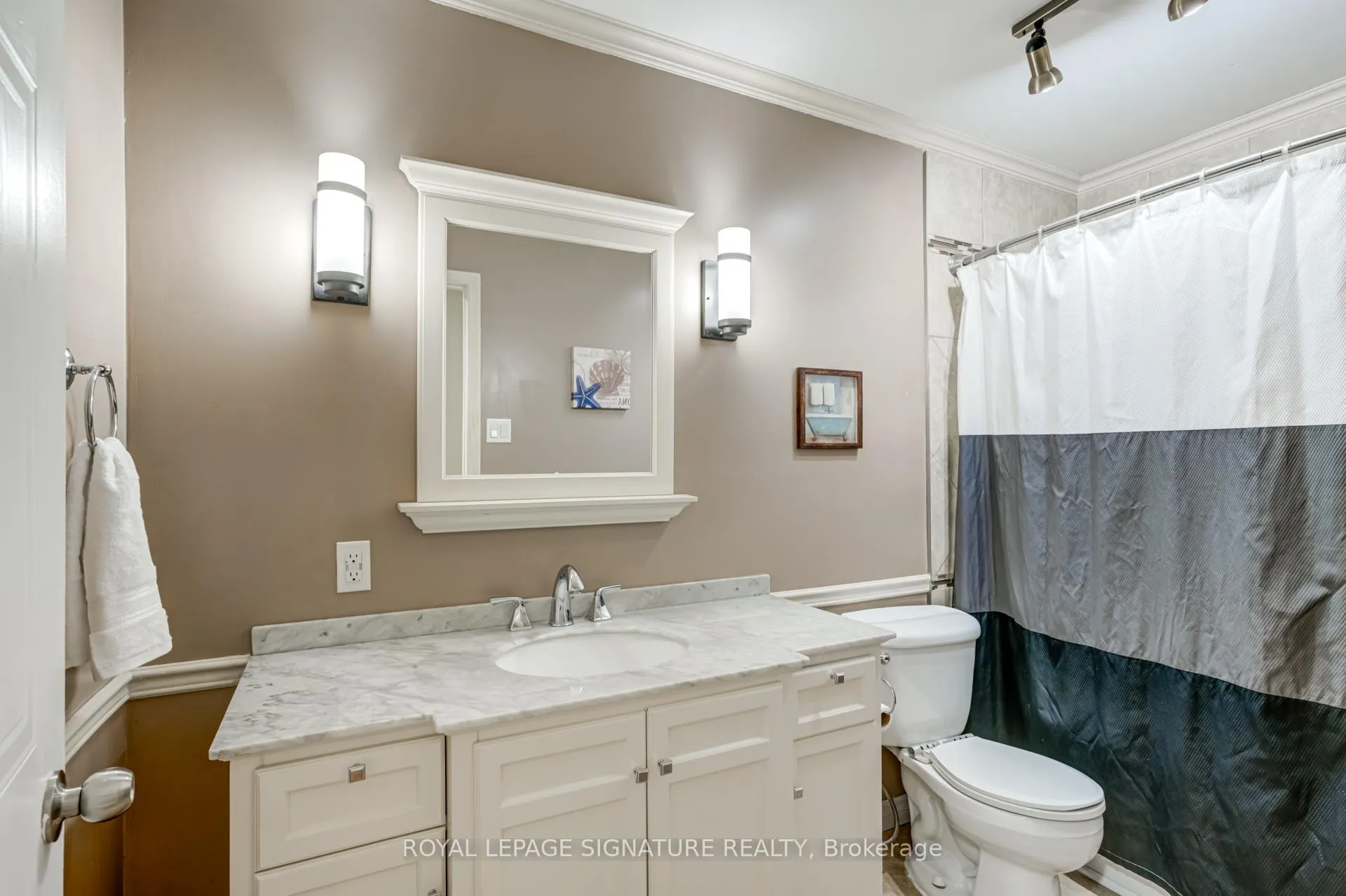 Photo 25 of 7498 County 9 Road, Clearview, Creemore — HOMEH