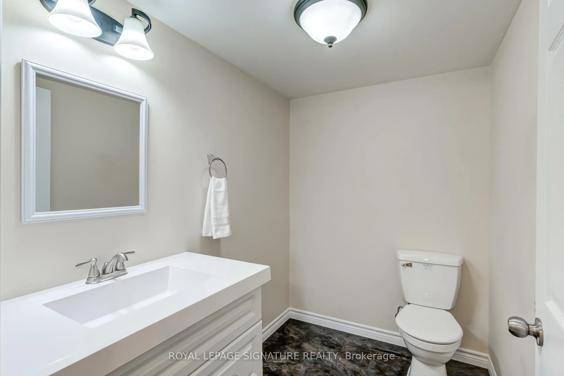 Photo 31 of 7498 County 9 Road, Clearview, Creemore — HOMEH