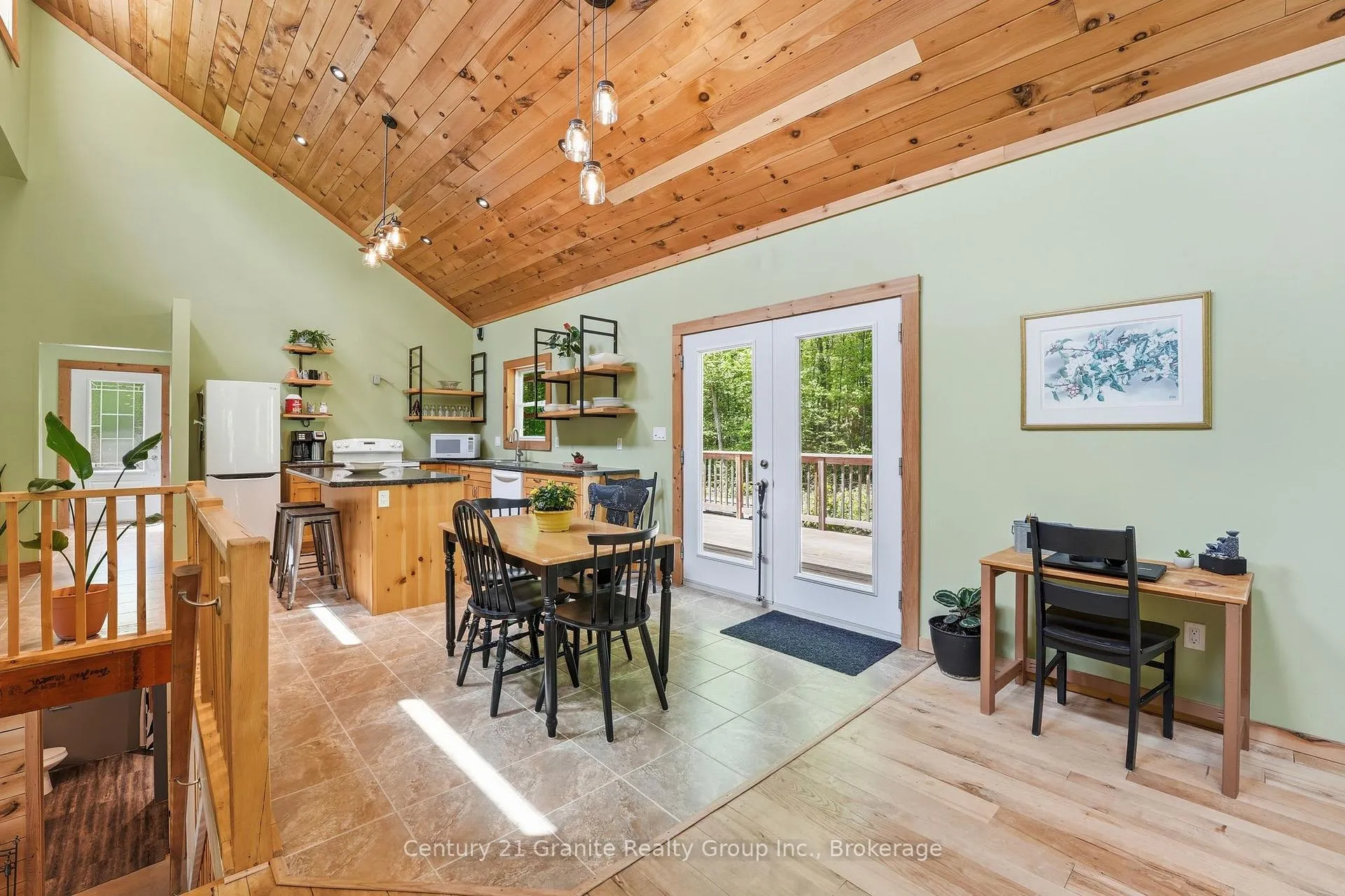 Photo 5 of 1048 Bacon Road, Minden Hills, Snowdon — HOMEH