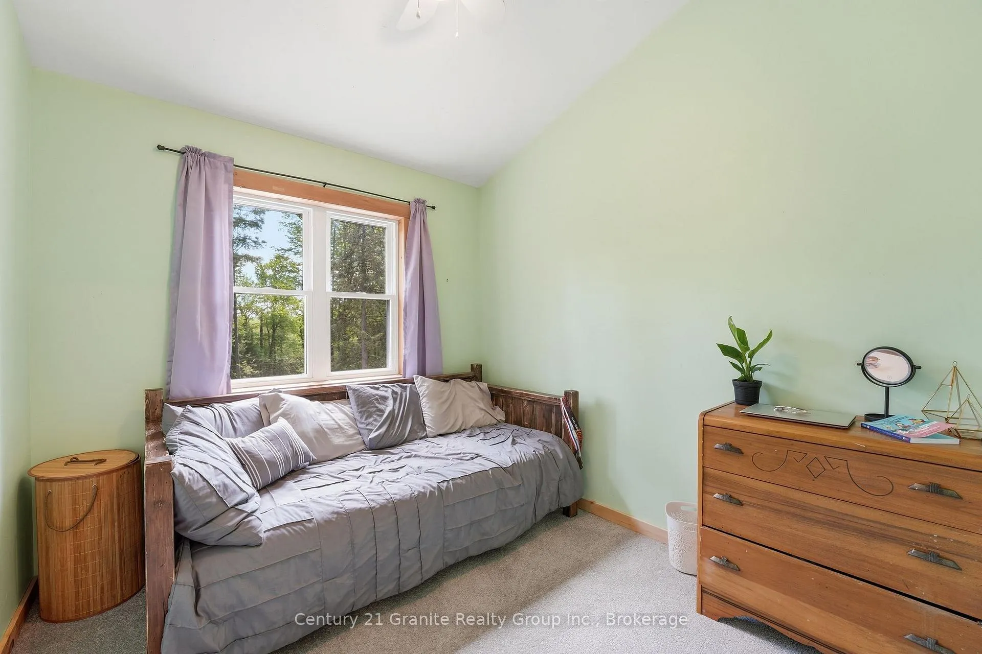 Photo 13 of 1048 Bacon Road, Minden Hills, Snowdon — HOMEH