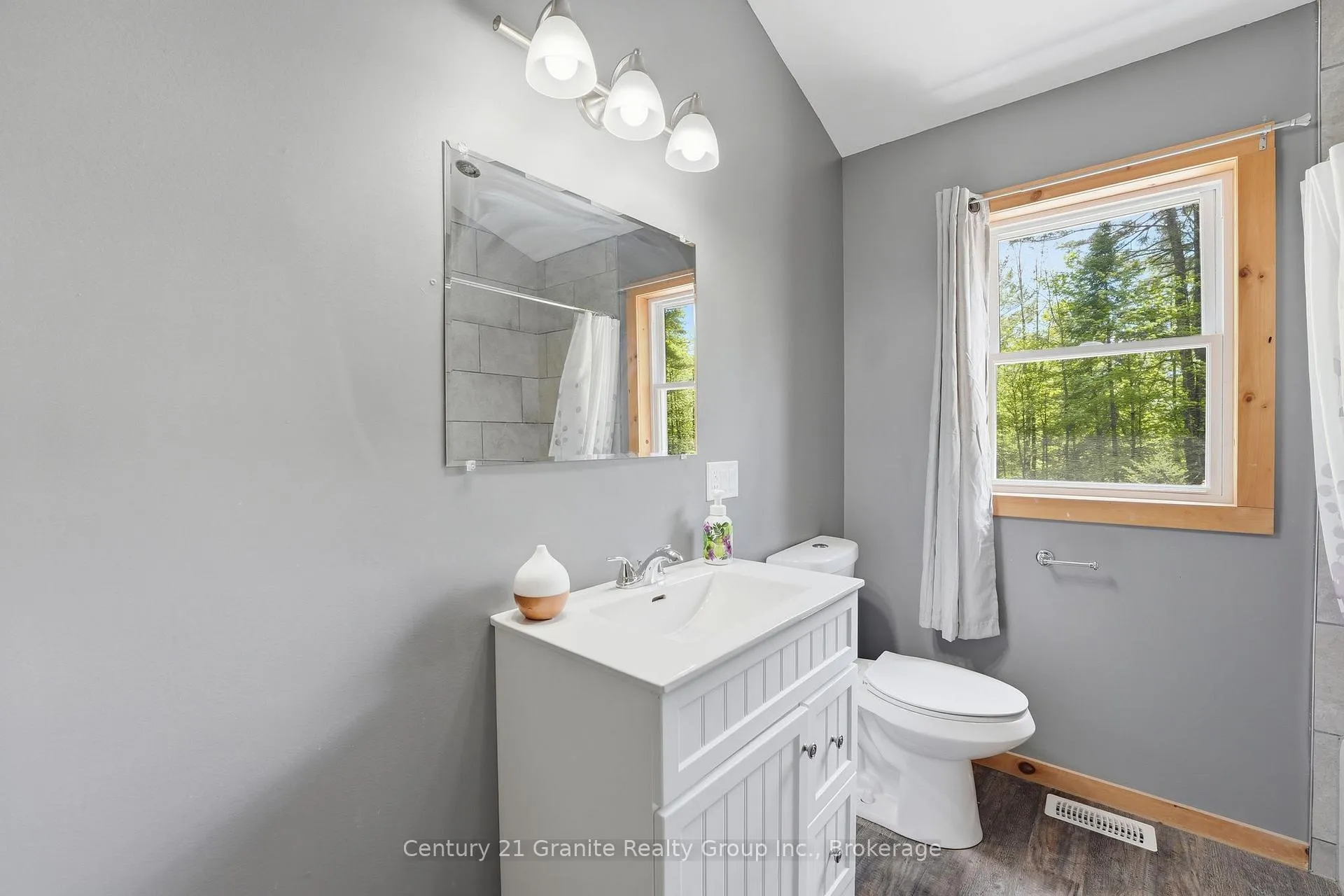 Photo 15 of 1048 Bacon Road, Minden Hills, Snowdon — HOMEH