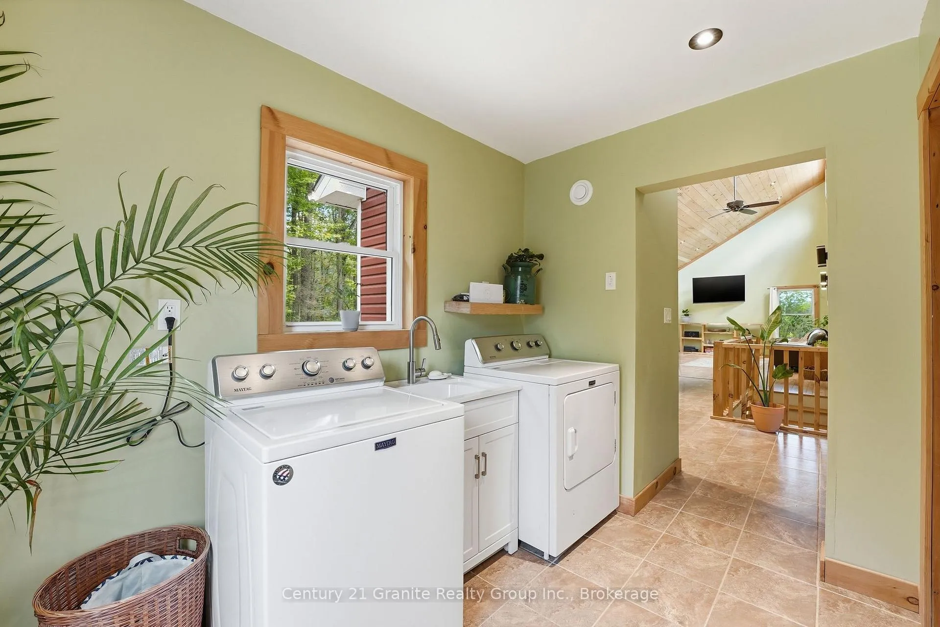 Photo 17 of 1048 Bacon Road, Minden Hills, Snowdon — HOMEH