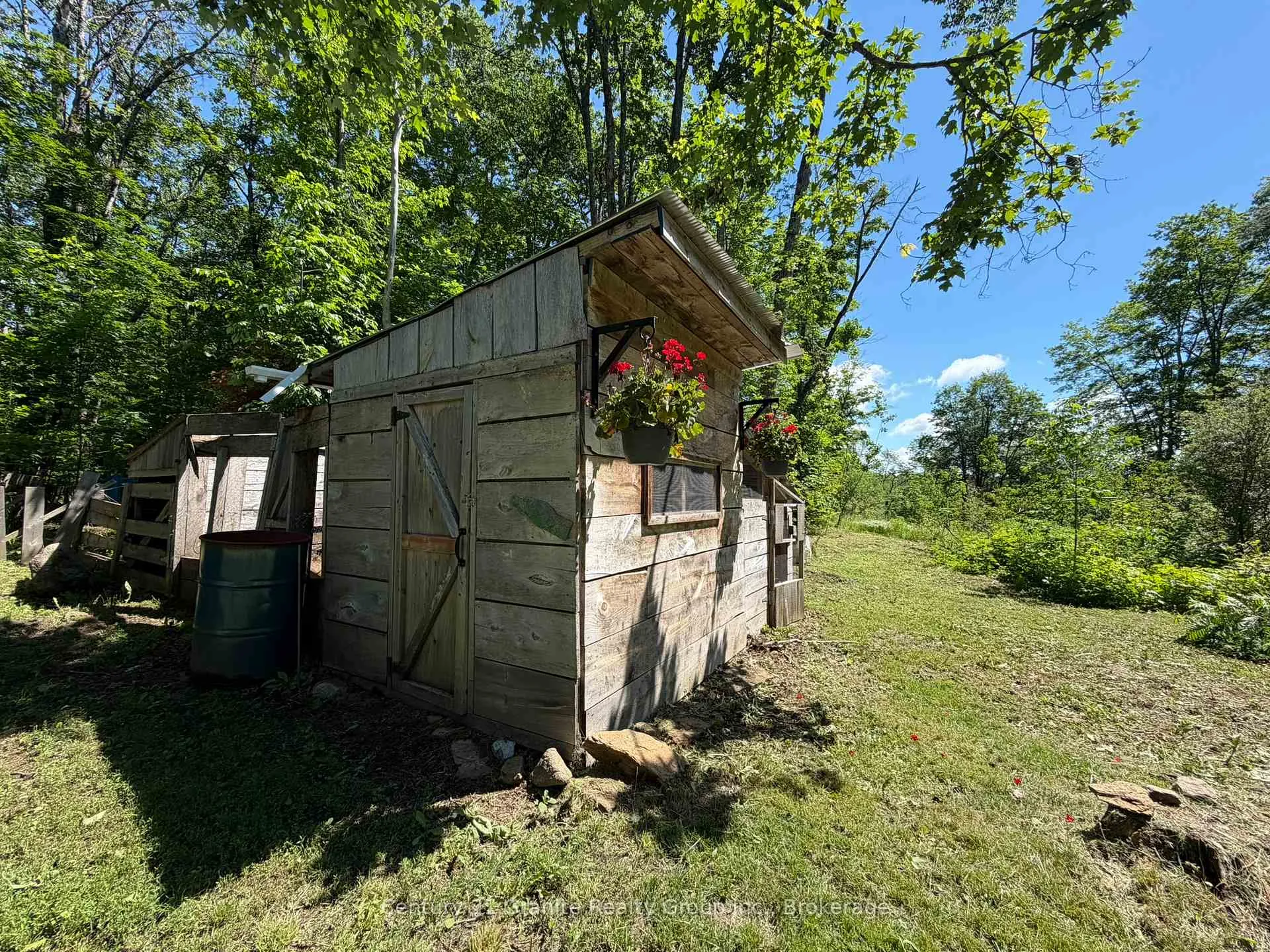 Photo 31 of 1048 Bacon Road, Minden Hills, Snowdon — HOMEH