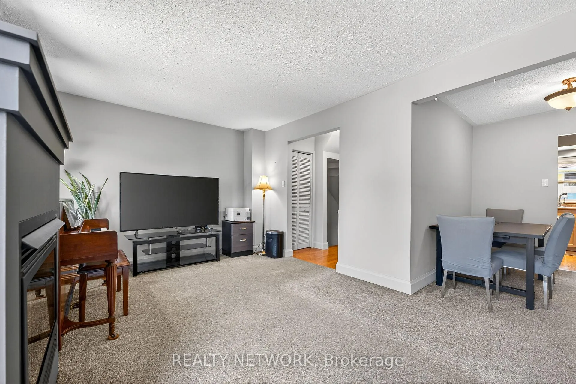 Photo 11 of Unit 1, 2252 Upper Middle Road, Burlington, Brant Hills — HOMEH