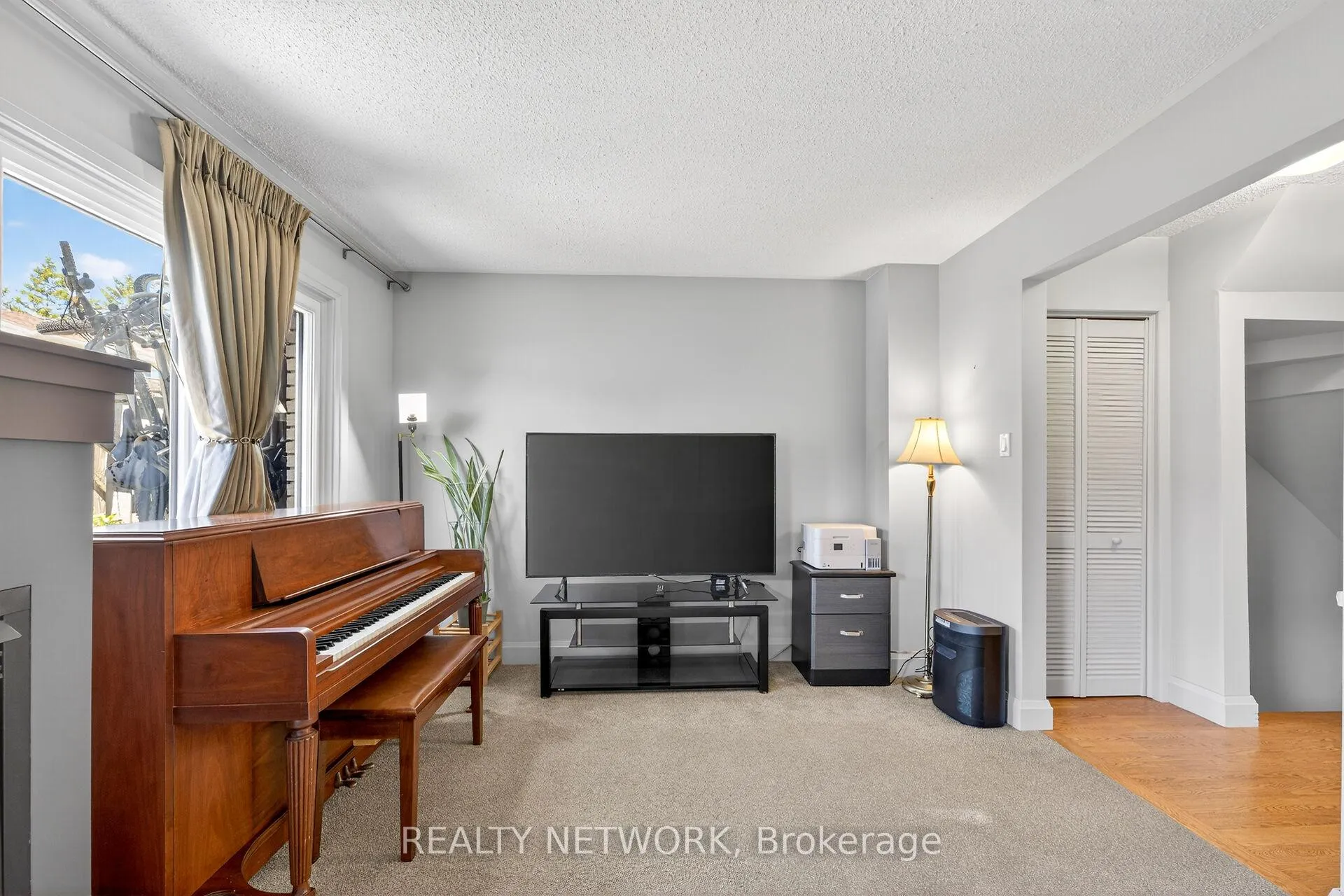 Photo 12 of Unit 1, 2252 Upper Middle Road, Burlington, Brant Hills — HOMEH
