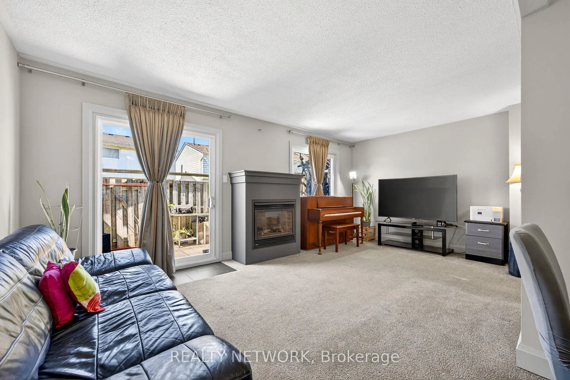 Photo 13 of Unit 1, 2252 Upper Middle Road, Burlington, Brant Hills — HOMEH
