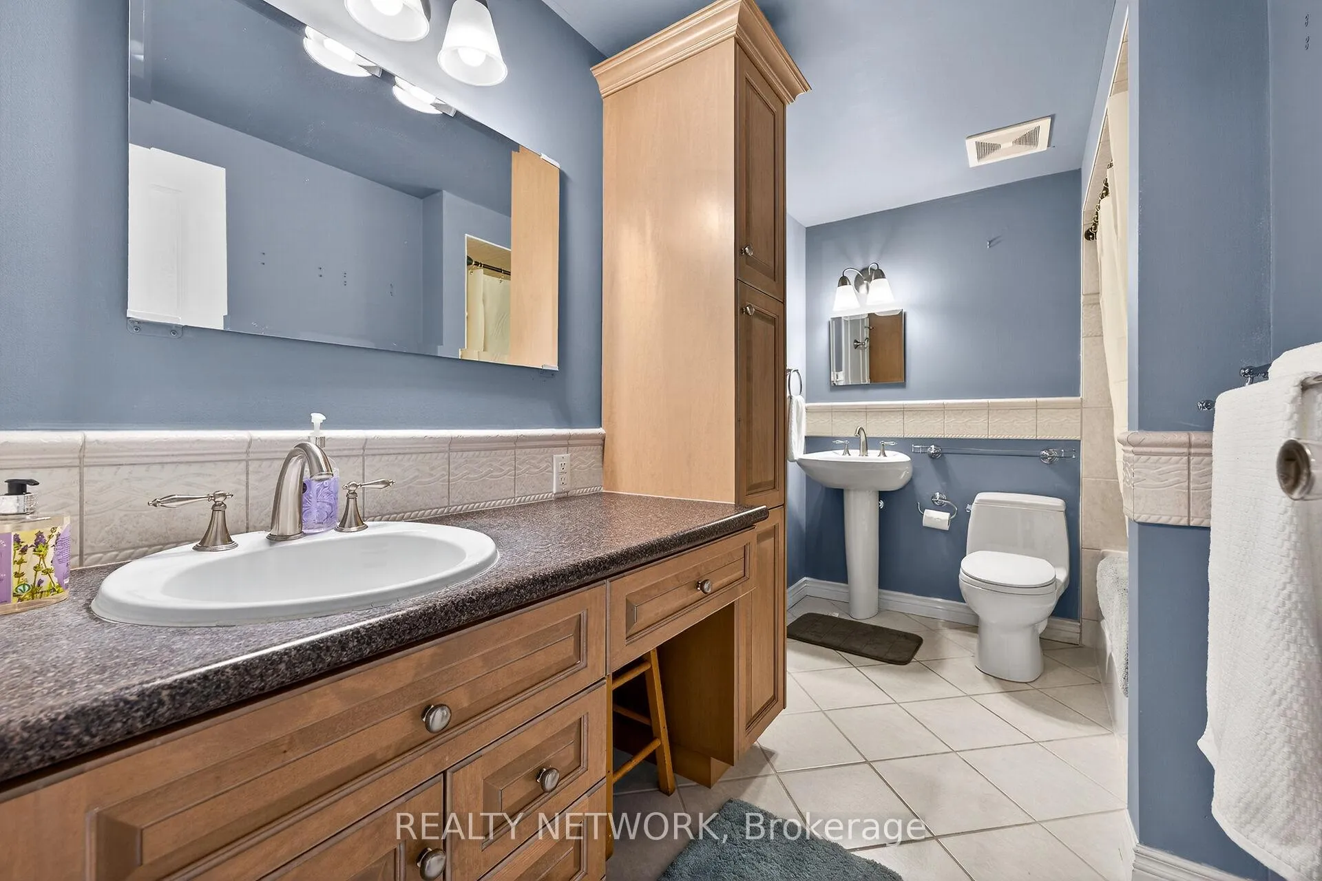 Photo 25 of Unit 1, 2252 Upper Middle Road, Burlington, Brant Hills — HOMEH