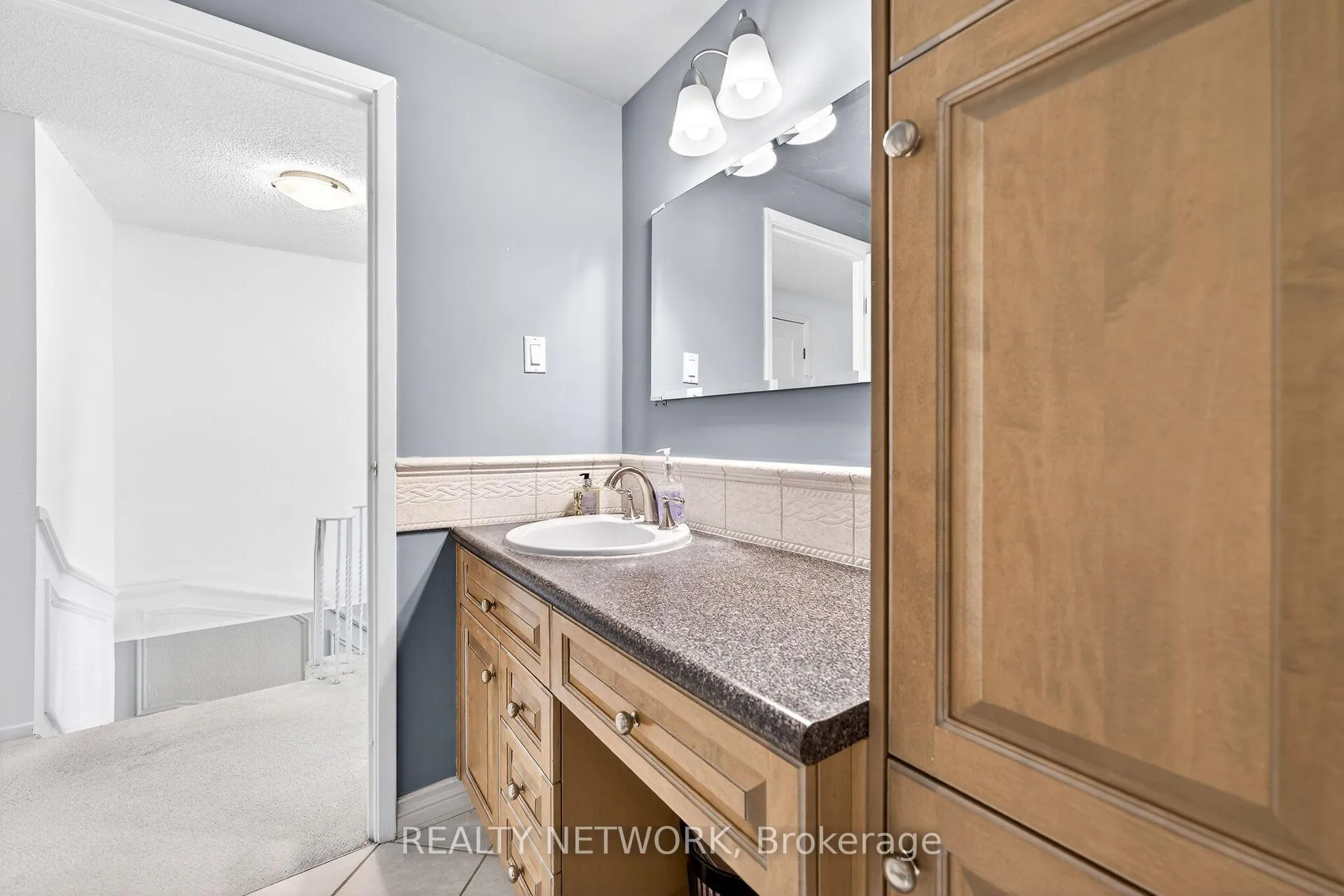 Photo 26 of Unit 1, 2252 Upper Middle Road, Burlington, Brant Hills — HOMEH