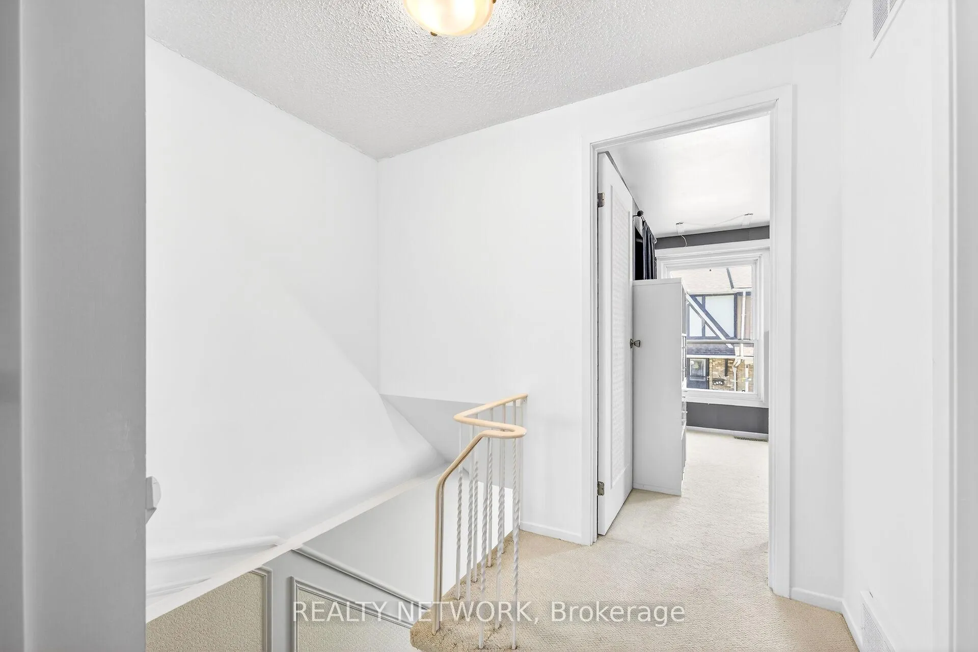 Photo 28 of Unit 1, 2252 Upper Middle Road, Burlington, Brant Hills — HOMEH