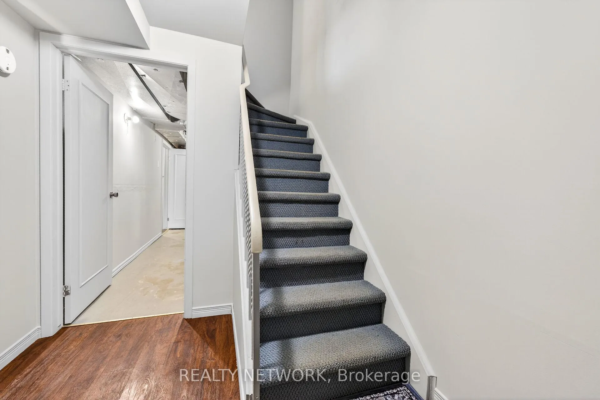 Photo 42 of Unit 1, 2252 Upper Middle Road, Burlington, Brant Hills — HOMEH