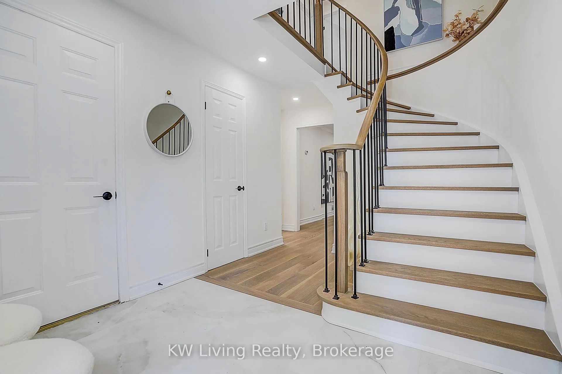 Photo 5 of 132 Northolt Crescent, Markham, Milliken Mills East — HOMEH