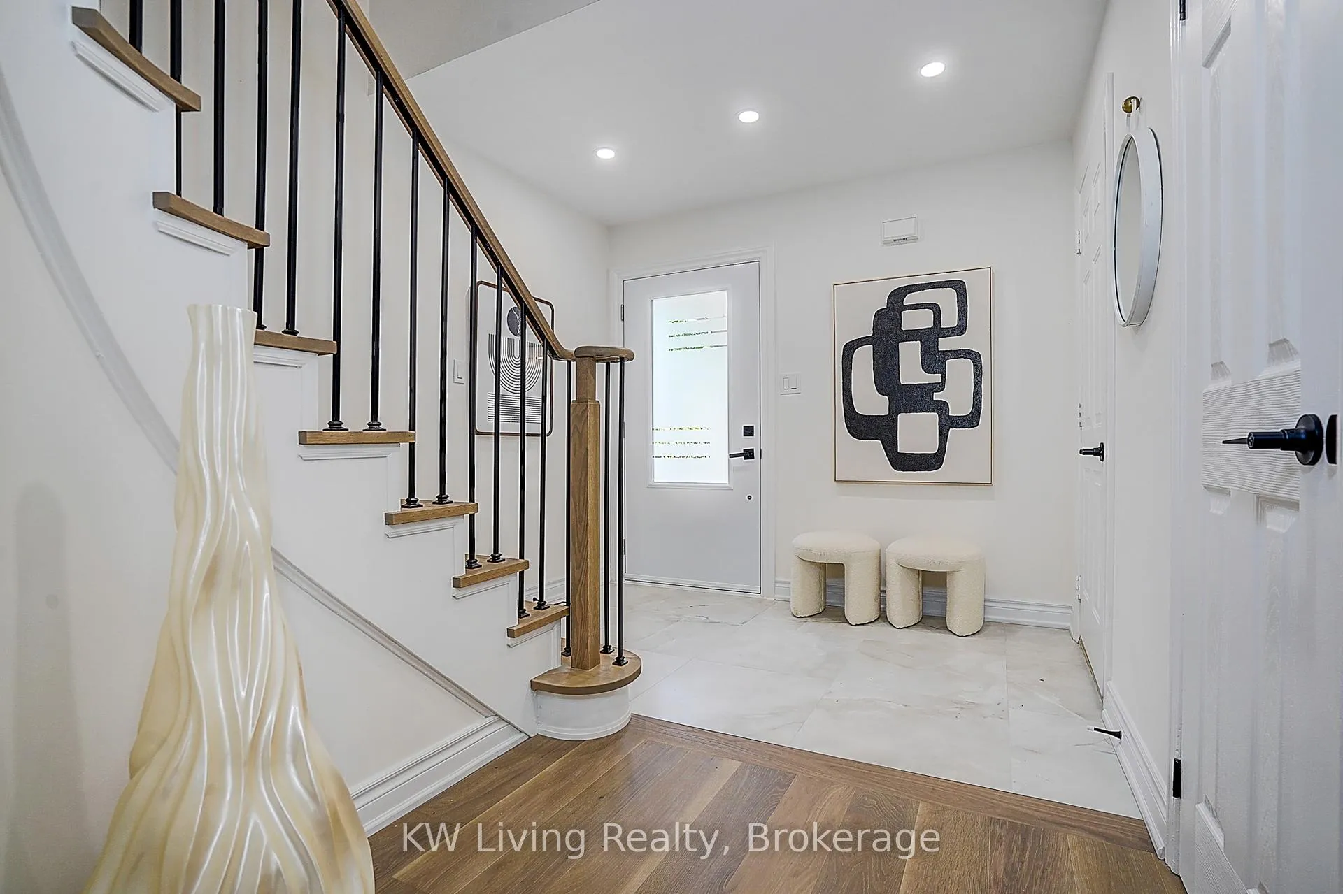 Photo 6 of 132 Northolt Crescent, Markham, Milliken Mills East — HOMEH