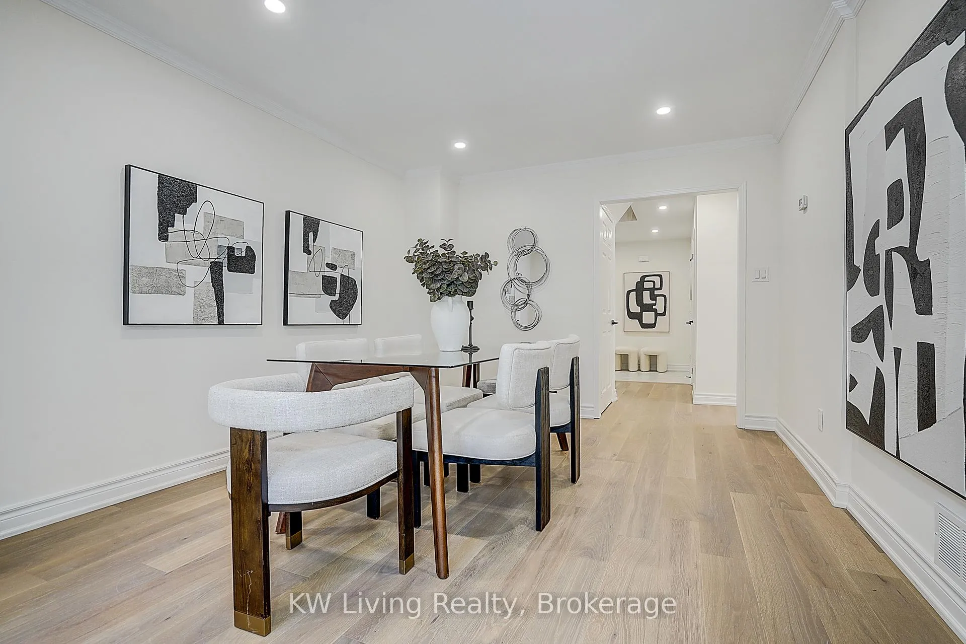 Photo 8 of 132 Northolt Crescent, Markham, Milliken Mills East — HOMEH