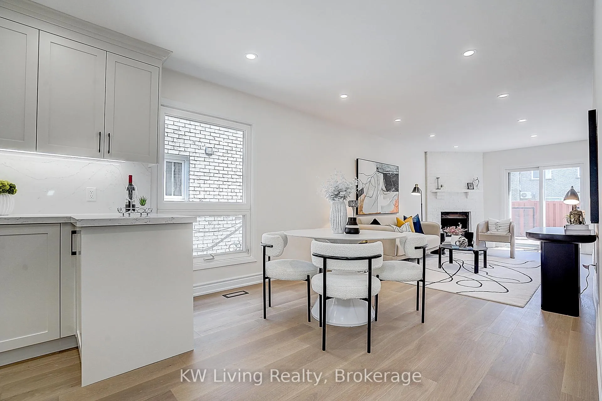 Photo 13 of 132 Northolt Crescent, Markham, Milliken Mills East — HOMEH