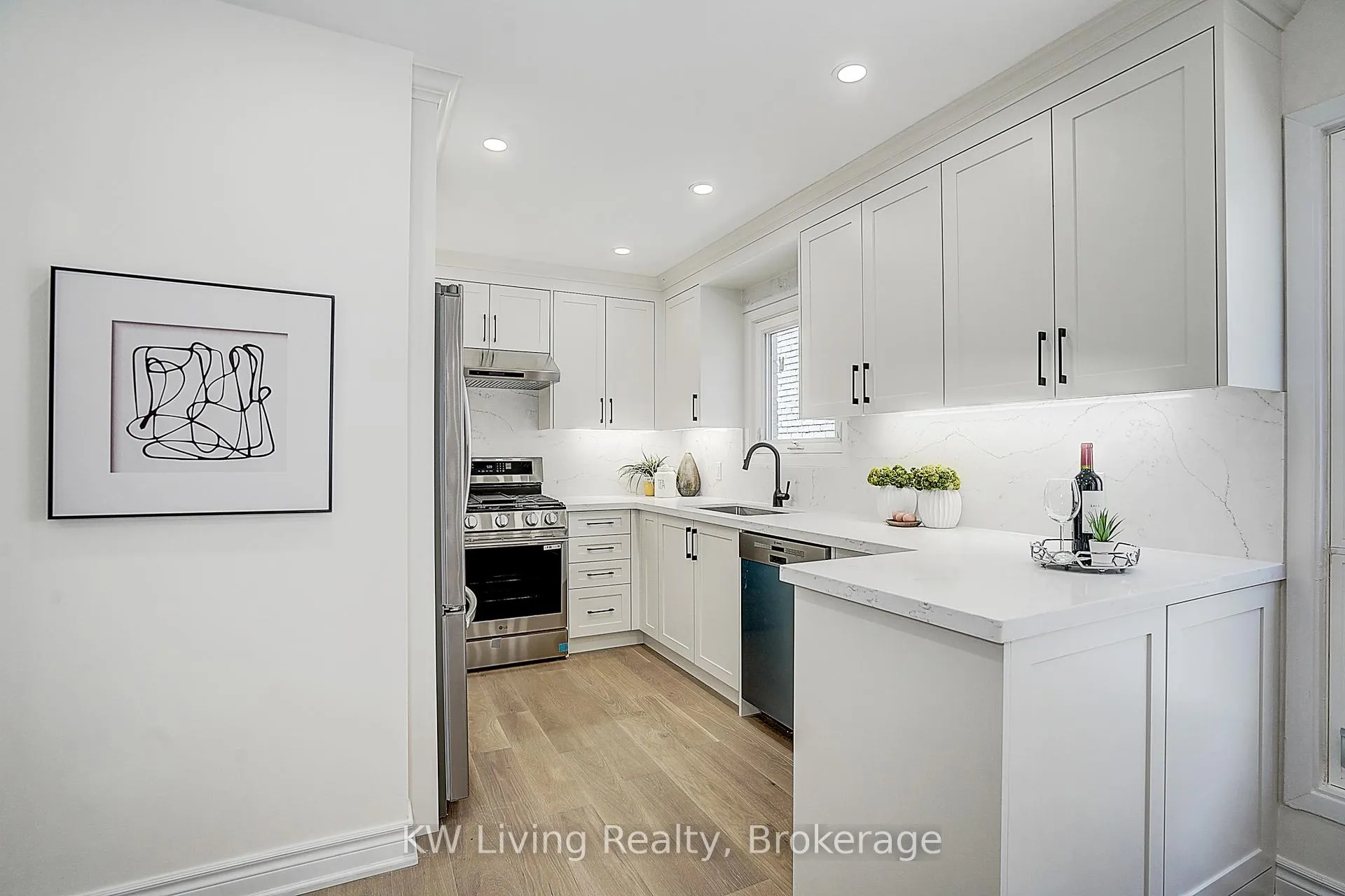 Photo 19 of 132 Northolt Crescent, Markham, Milliken Mills East — HOMEH