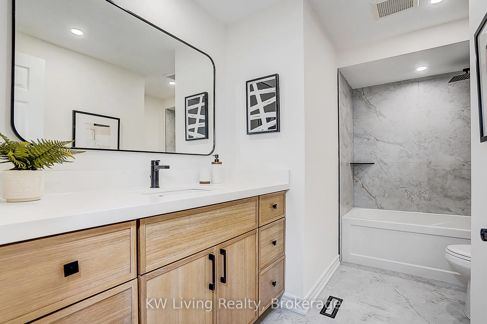Photo 41 of 132 Northolt Crescent, Markham, Milliken Mills East — HOMEH
