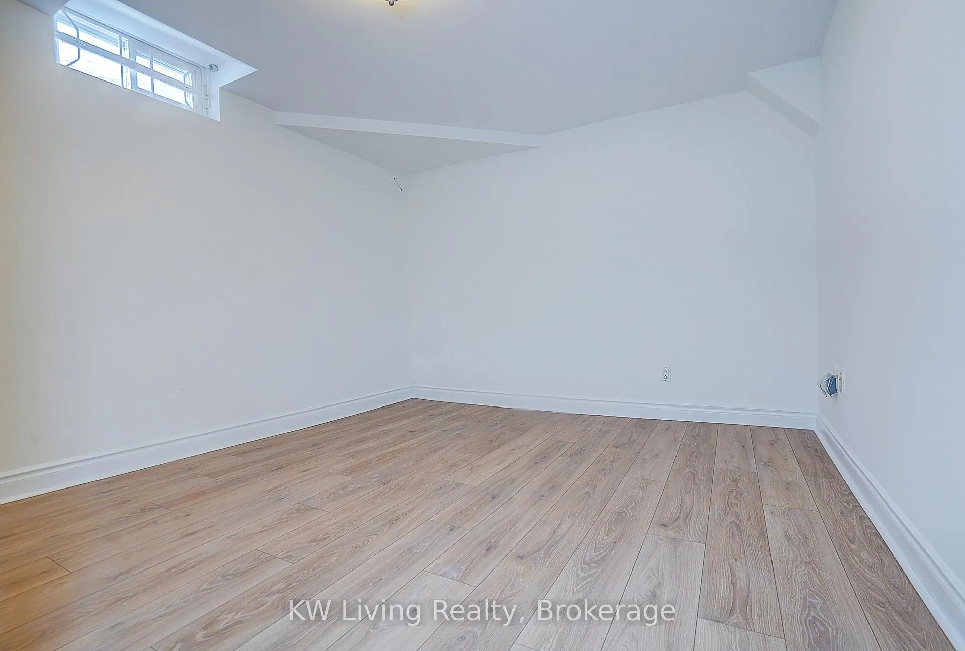 Photo 45 of 132 Northolt Crescent, Markham, Milliken Mills East — HOMEH