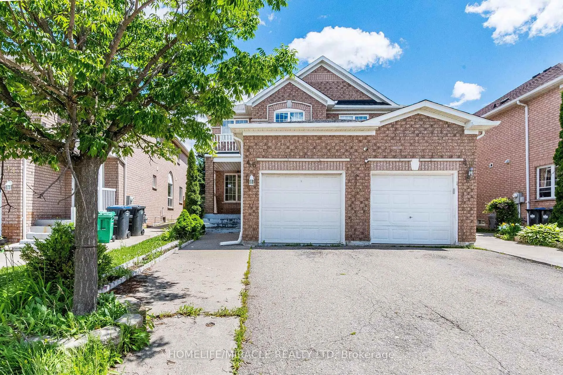 Photo 4 of 46 Weather Vane Lane, Brampton, Fletcher's Creek Village — HOMEH