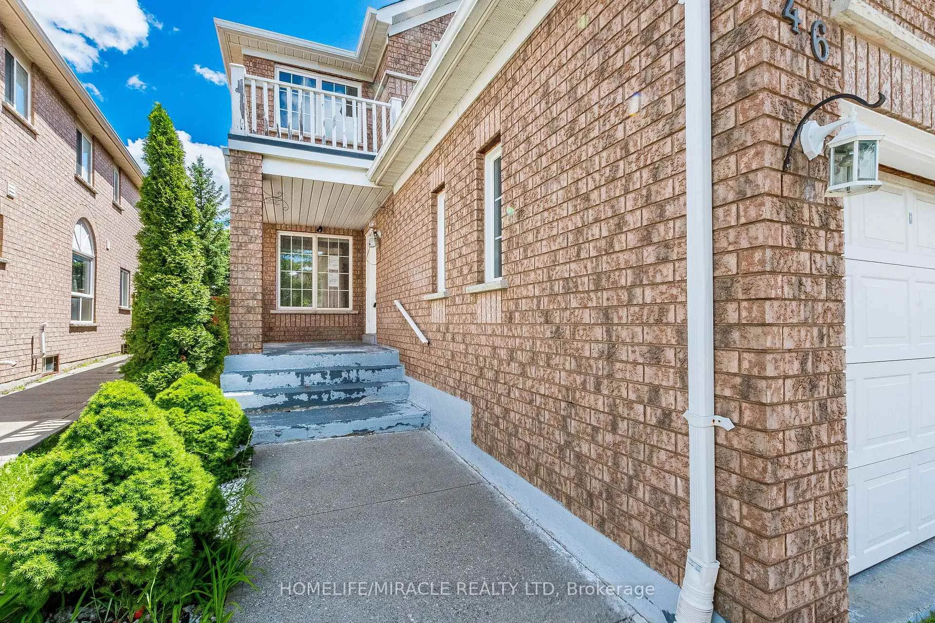 Photo 5 of 46 Weather Vane Lane, Brampton, Fletcher's Creek Village — HOMEH