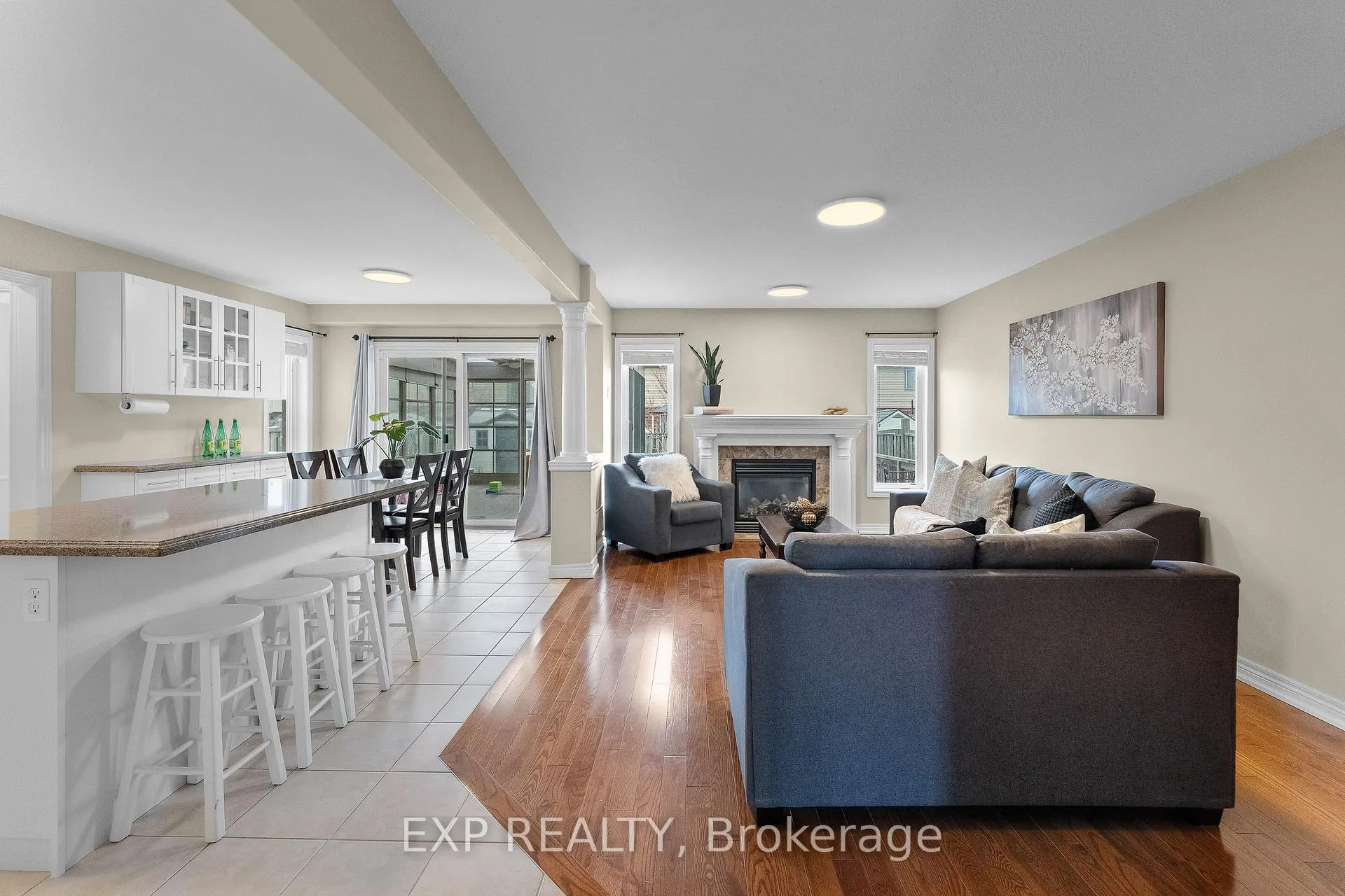 Photo 7 of 4875 John Street, Lincoln, Beamsville — HOMEH