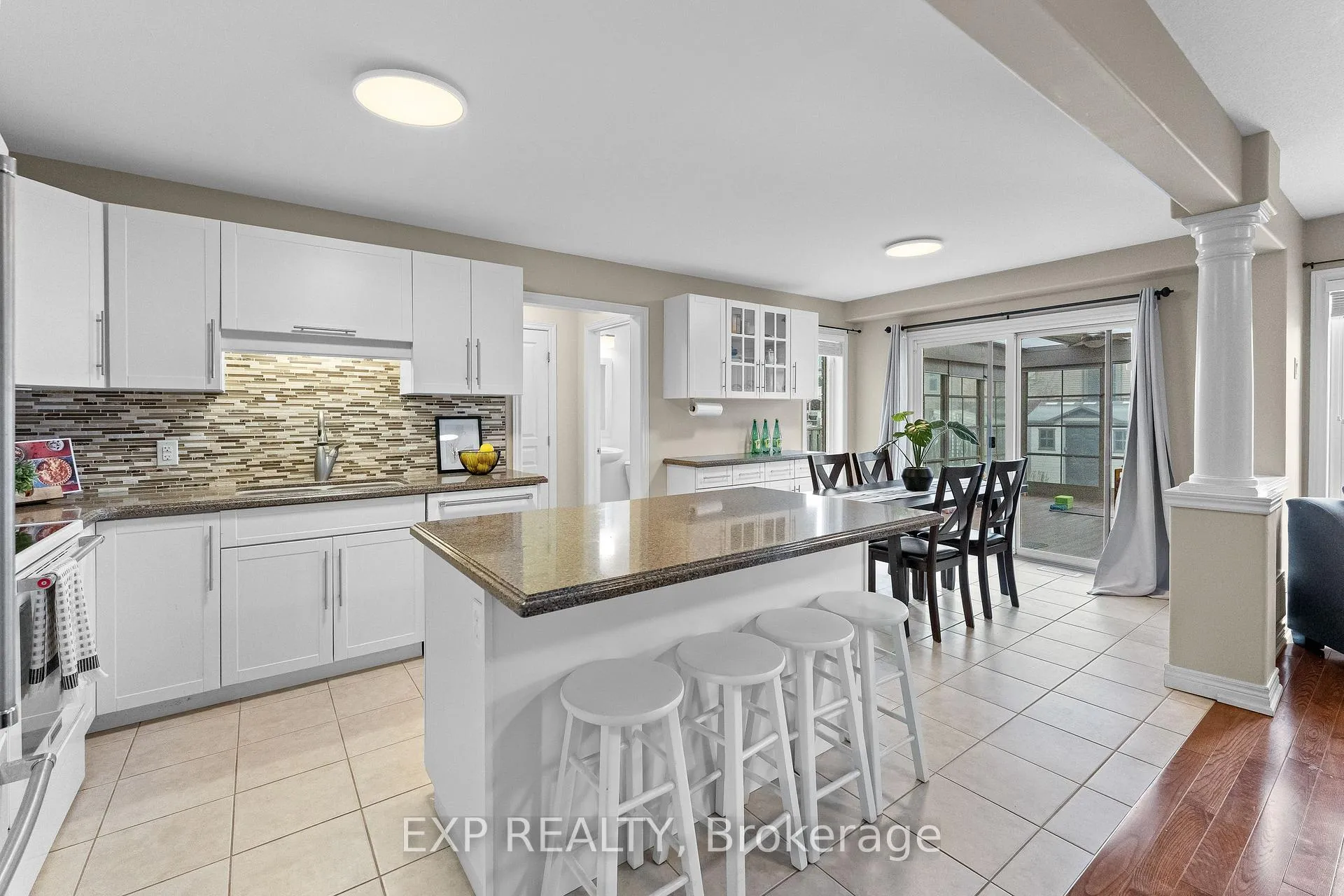 Photo 20 of 4875 John Street, Lincoln, Beamsville — HOMEH