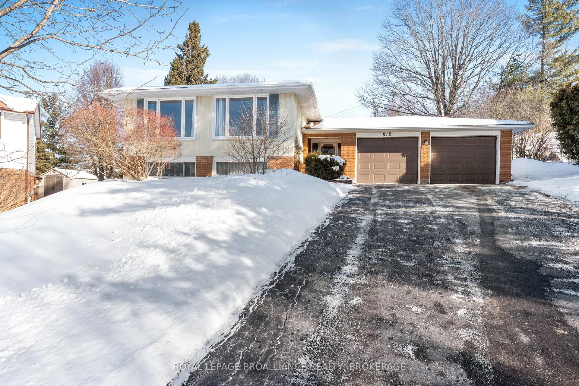 Photo 1 of 812 Hillside Drive, Kingston, South of Taylor-Kidd Blvd — HOMEH