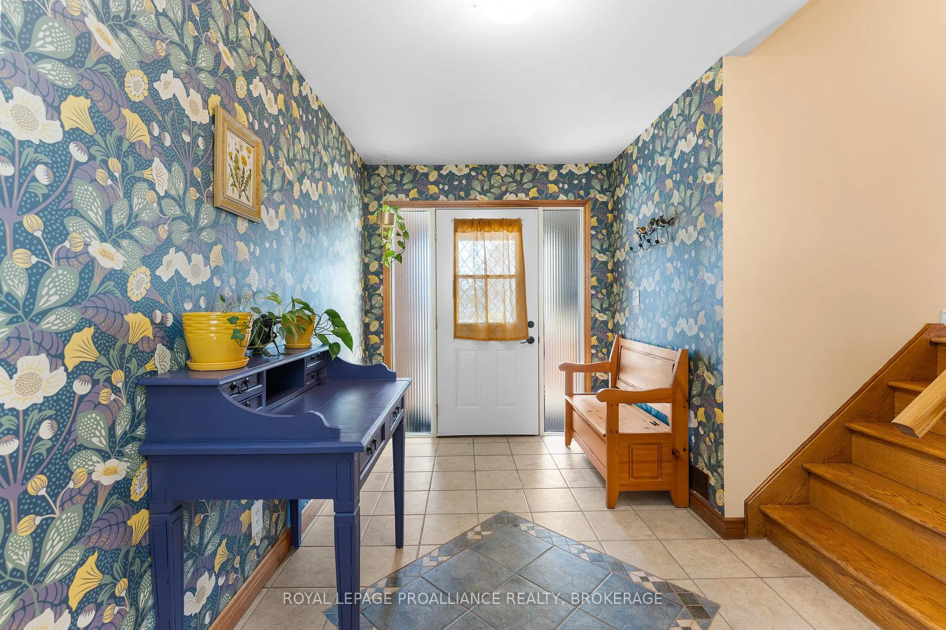 Photo 5 of 812 Hillside Drive, Kingston, South of Taylor-Kidd Blvd — HOMEH