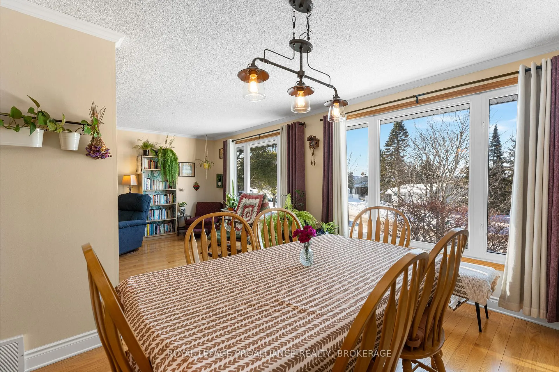 Photo 15 of 812 Hillside Drive, Kingston, South of Taylor-Kidd Blvd — HOMEH