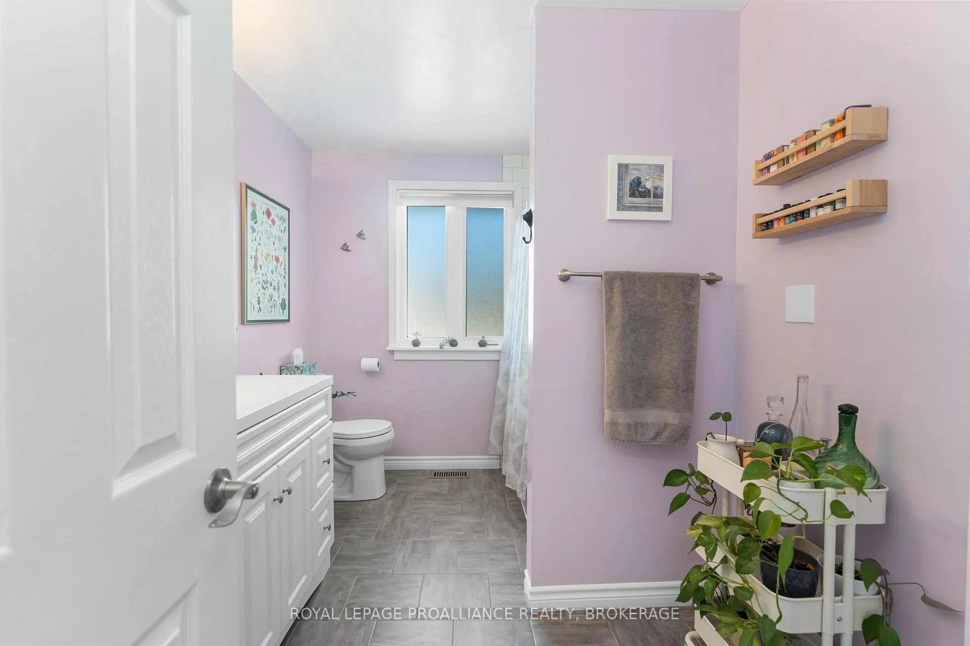 Photo 21 of 812 Hillside Drive, Kingston, South of Taylor-Kidd Blvd — HOMEH