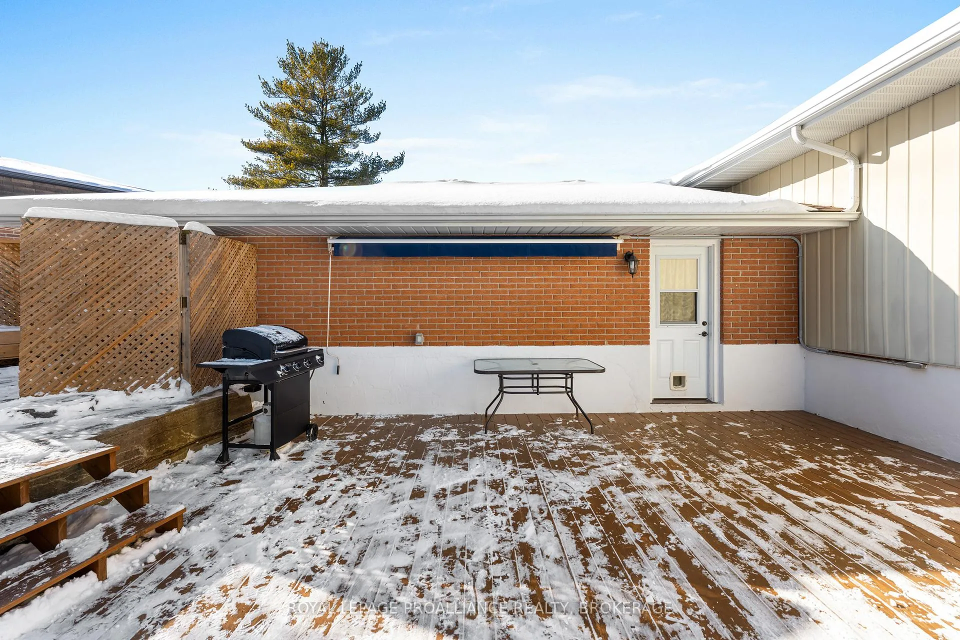 Photo 34 of 812 Hillside Drive, Kingston, South of Taylor-Kidd Blvd — HOMEH