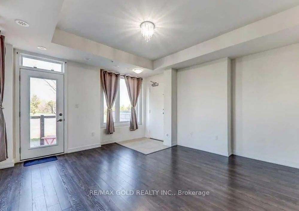 Photo 7 of Unit 201, 1555 Kingston Road, Pickering, Town Centre — HOMEH