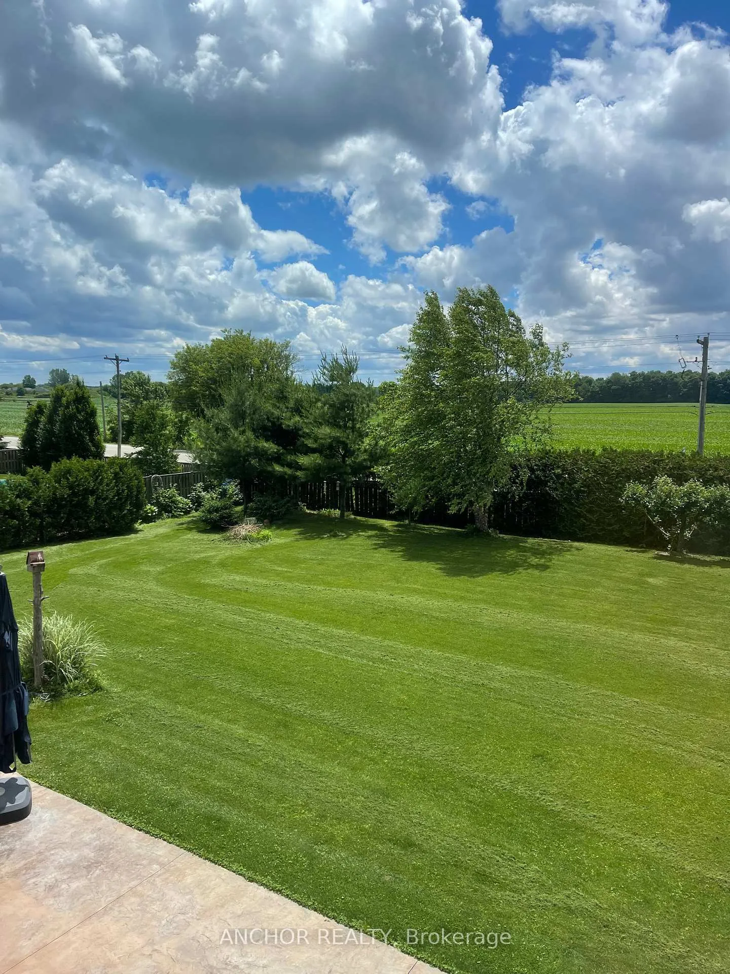 Photo 1 of 100 Union Avenue, Middlesex Centre, Komoka — HOMEH