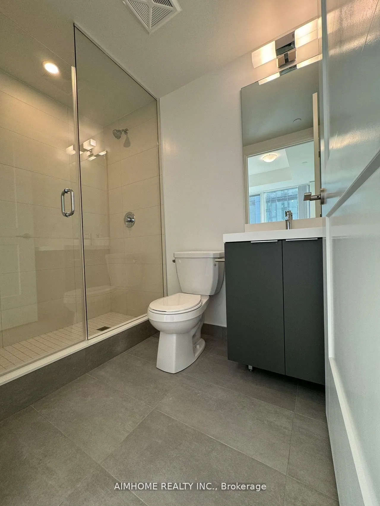 Photo 5 of Unit 2903, 8 Widmer Street, Toronto, Waterfront Communities — HOMEH