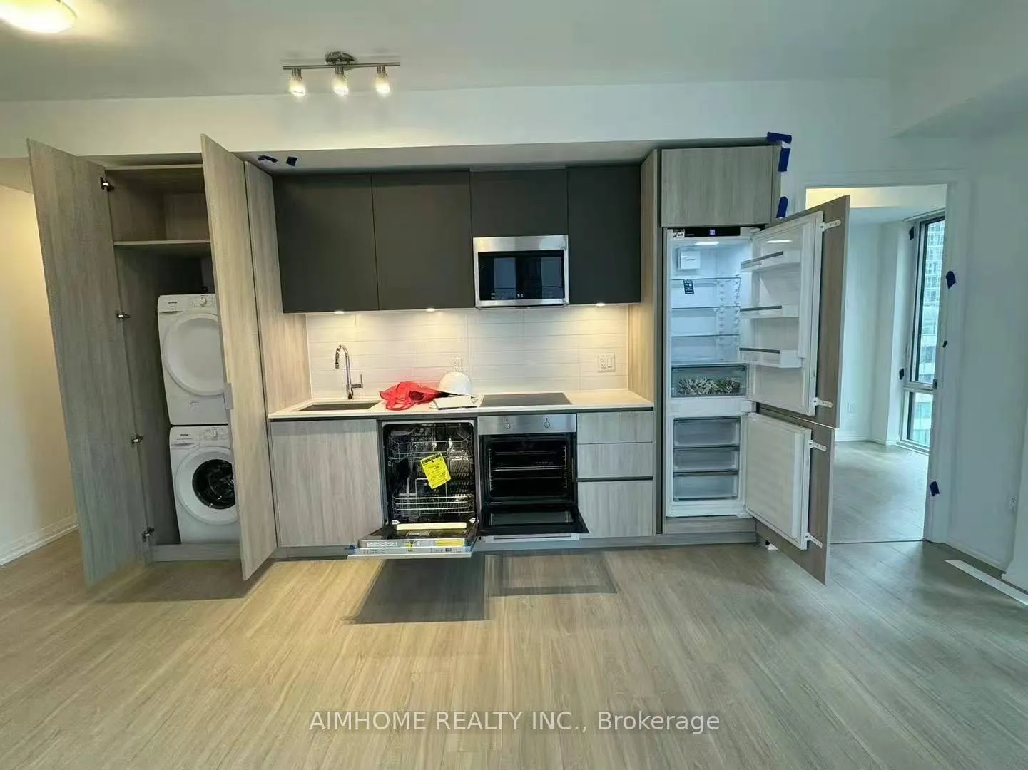 Photo 8 of Unit 2903, 8 Widmer Street, Toronto, Waterfront Communities — HOMEH