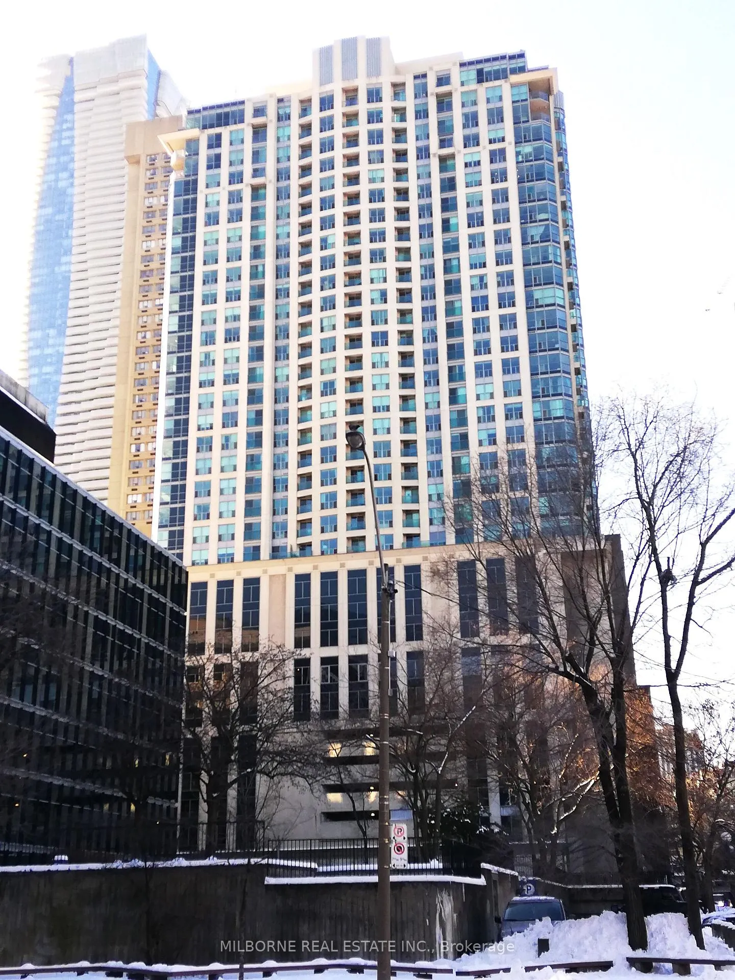 Photo 1 of Unit 2807, 8 Park Road, Toronto, Rosedale-Moore Park — HOMEH