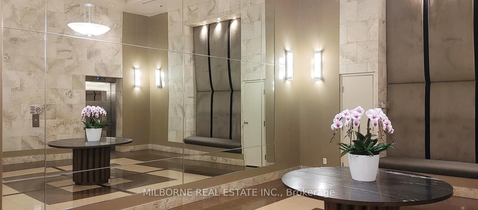 Photo 3 of Unit 2807, 8 Park Road, Toronto, Rosedale-Moore Park — HOMEH