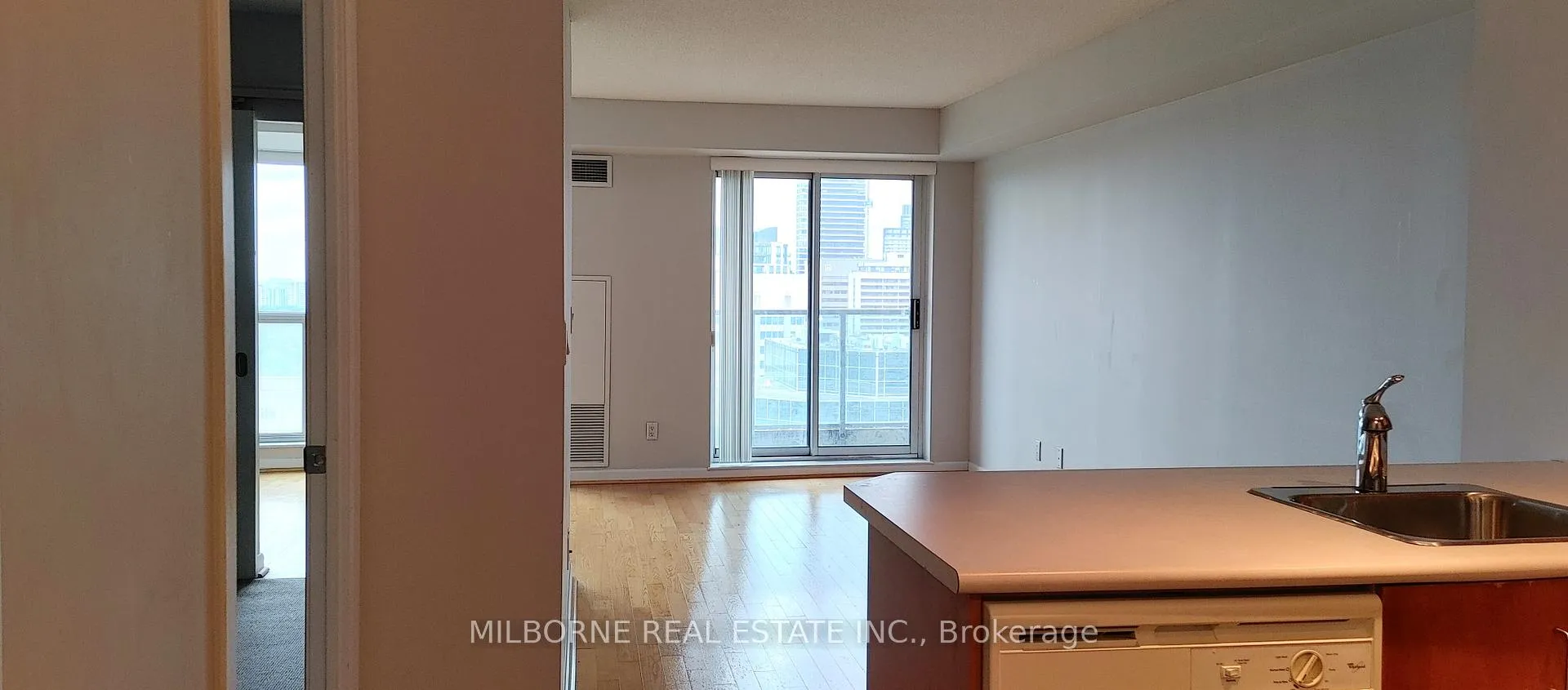 Photo 11 of Unit 2807, 8 Park Road, Toronto, Rosedale-Moore Park — HOMEH
