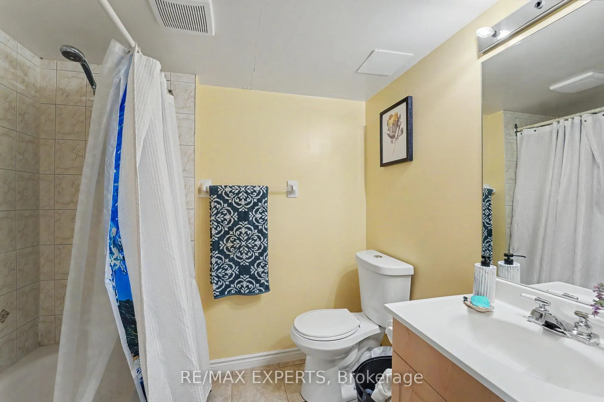 Photo 5 of 7 Cornerstone Road, Markham, Greensborough — HOMEH