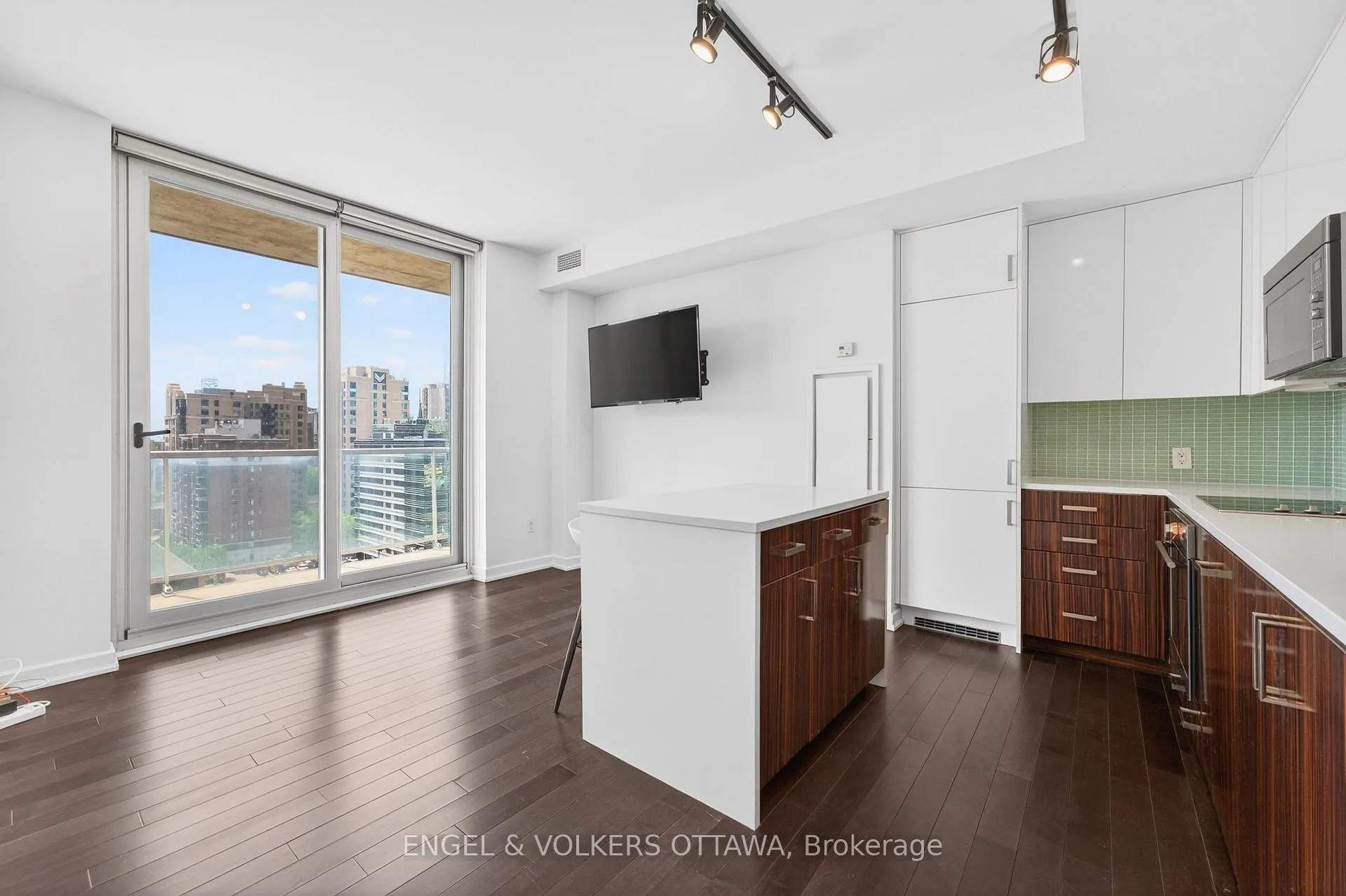 Photo 5 of Unit 1210, 300 Lisgar Street, Ottawa, Ottawa Centre — HOMEH