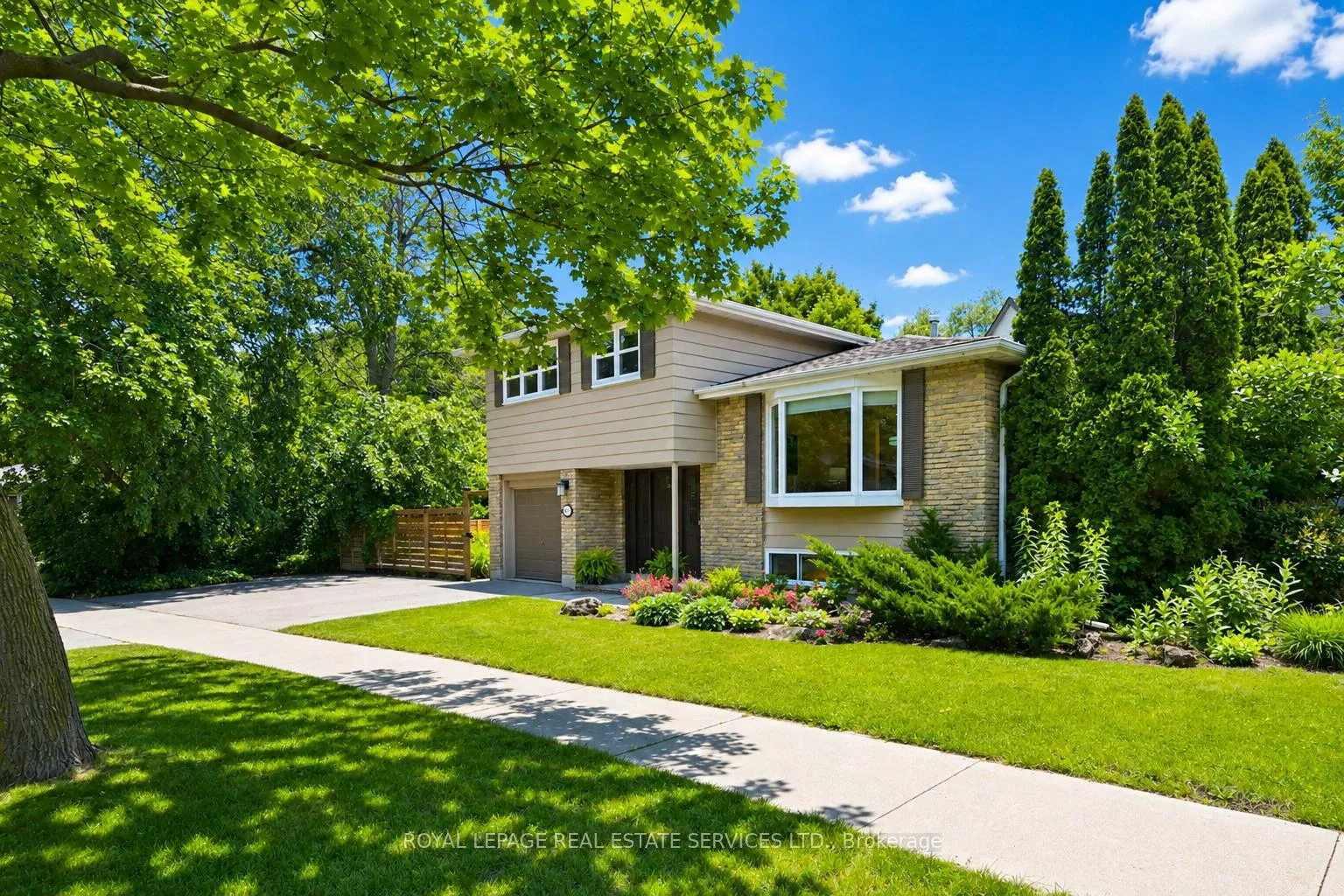 Photo 1 of 476 Maple Avenue, Oakville, Old Oakville — HOMEH