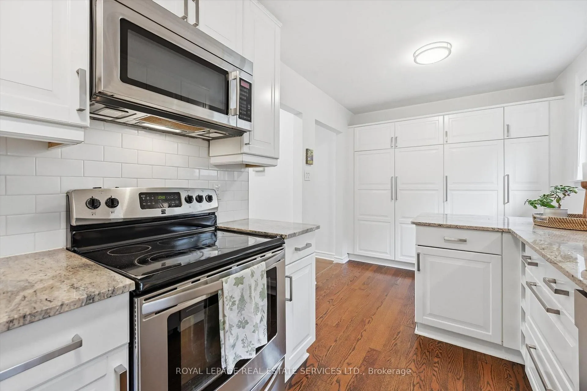 Photo 24 of 476 Maple Avenue, Oakville, Old Oakville — HOMEH
