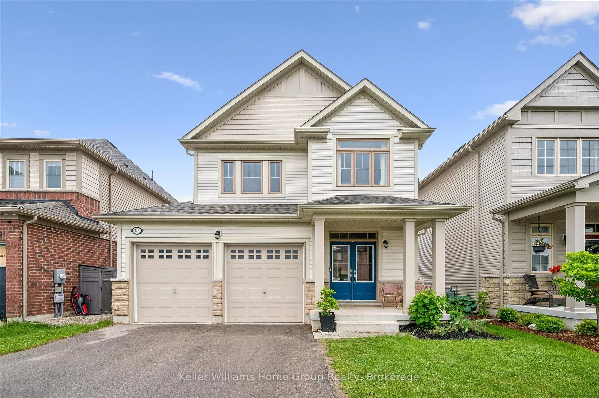 Photo 2 of 149 Elliot Avenue E, Centre Wellington, Fergus — HOMEH