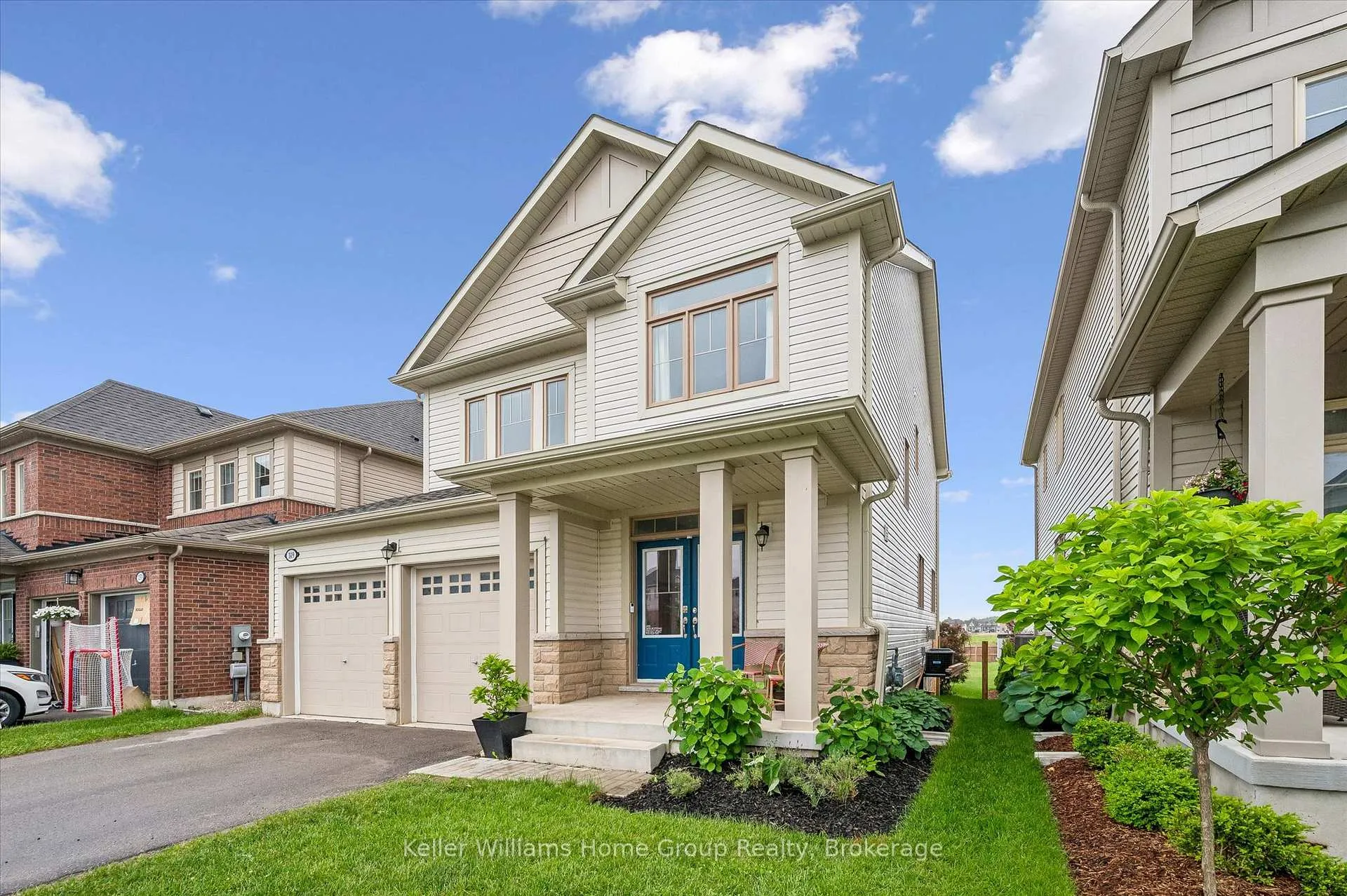 Photo 3 of 149 Elliot Avenue E, Centre Wellington, Fergus — HOMEH