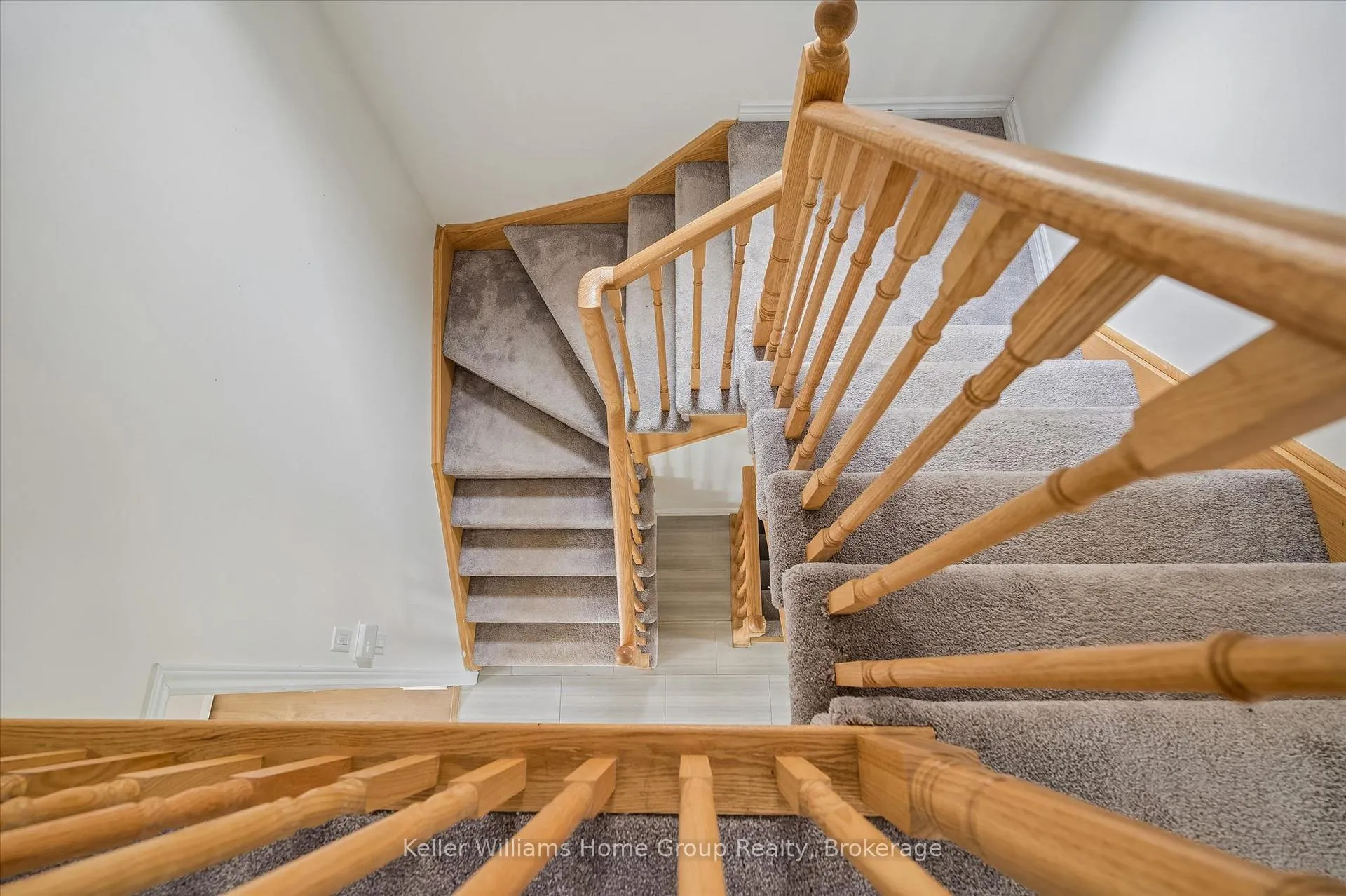 Photo 19 of 149 Elliot Avenue E, Centre Wellington, Fergus — HOMEH