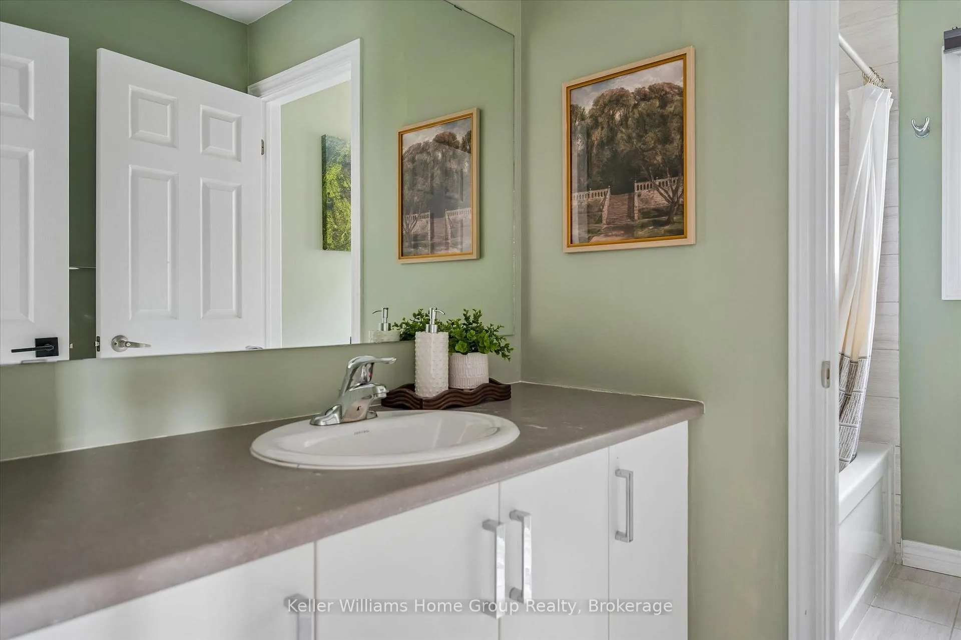 Photo 22 of 149 Elliot Avenue E, Centre Wellington, Fergus — HOMEH