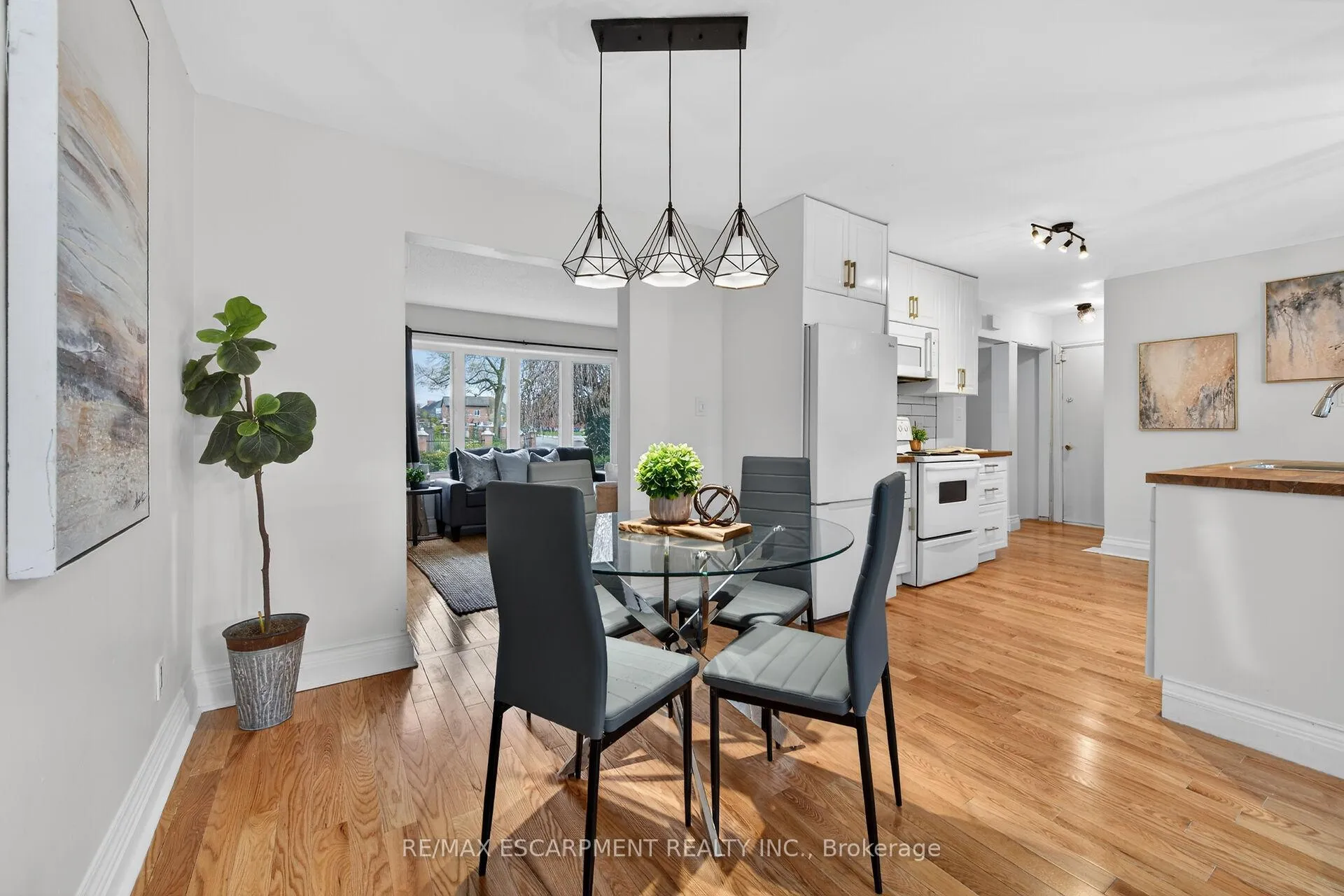 Photo 15 of 167 Darlington Drive, Hamilton, Gilbert — HOMEH
