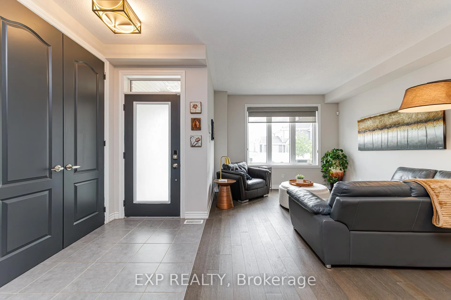 Photo 3 of 822 Horseshoe Falls Way, Ottawa, Barrhaven - Heritage Park — HOMEH