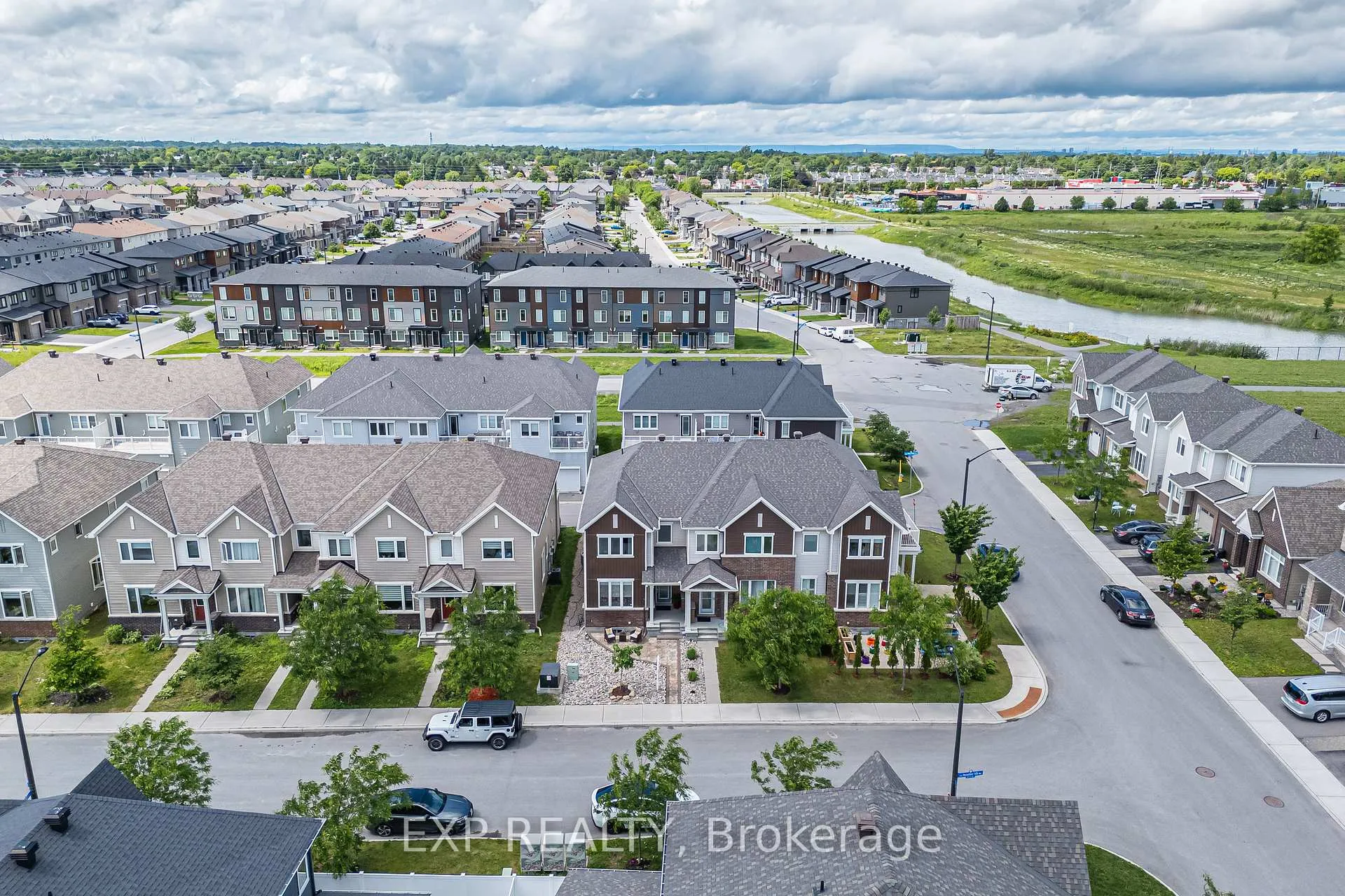 Photo 36 of 822 Horseshoe Falls Way, Ottawa, Barrhaven - Heritage Park — HOMEH