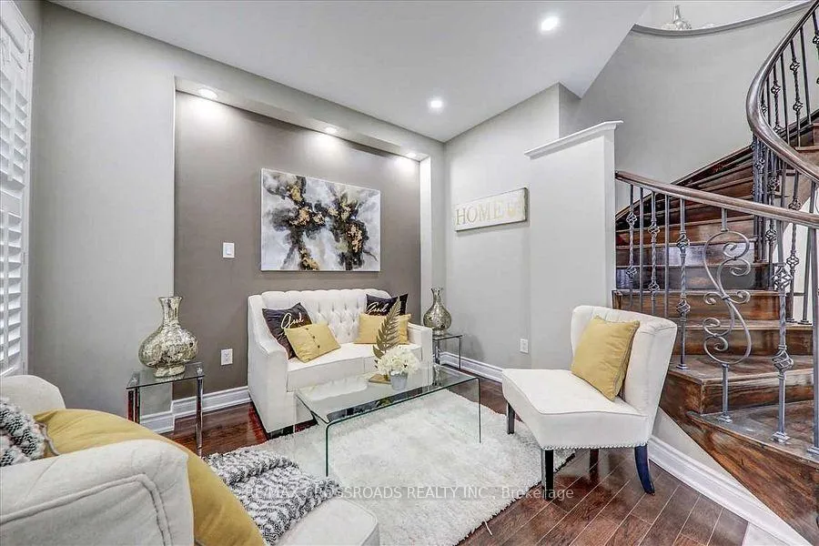 Photo 5 of 9 Geddington Crescent, Markham, Box Grove — HOMEH